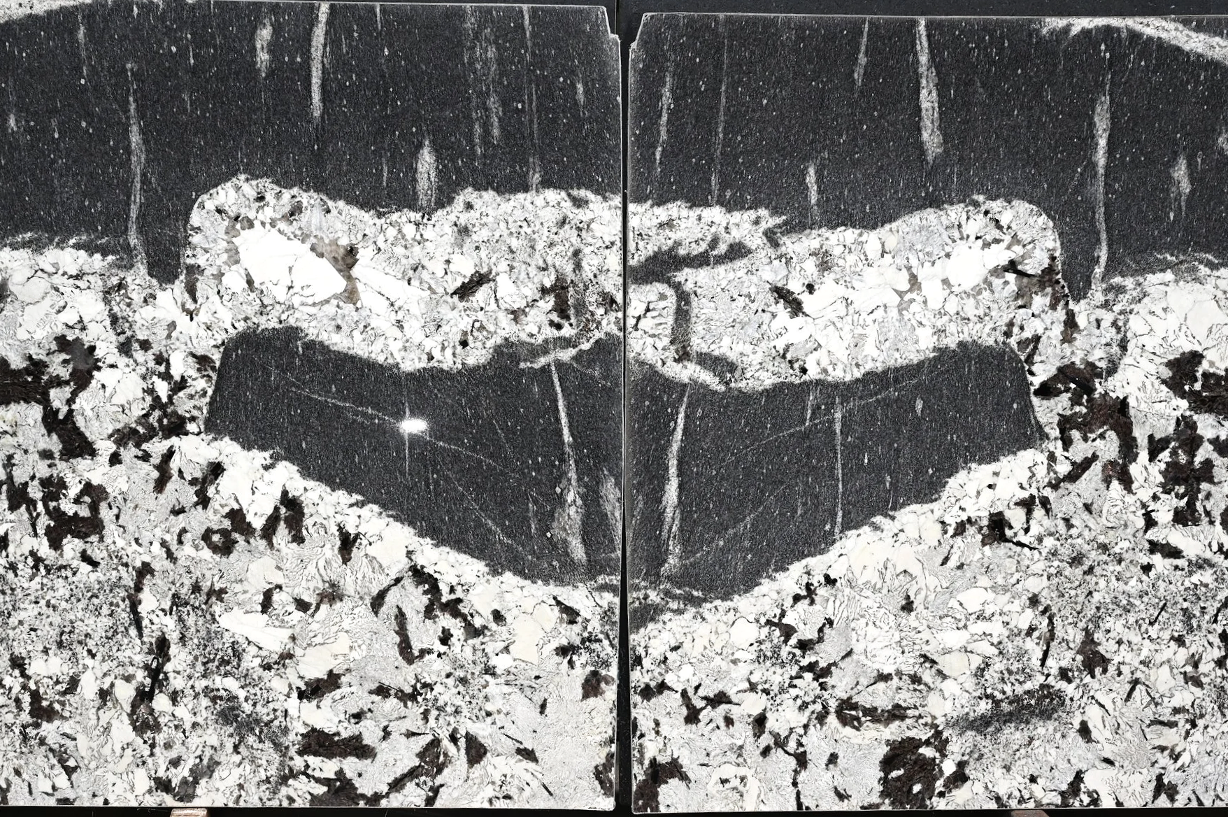 Splendor Polished Bookmatched Detail.png