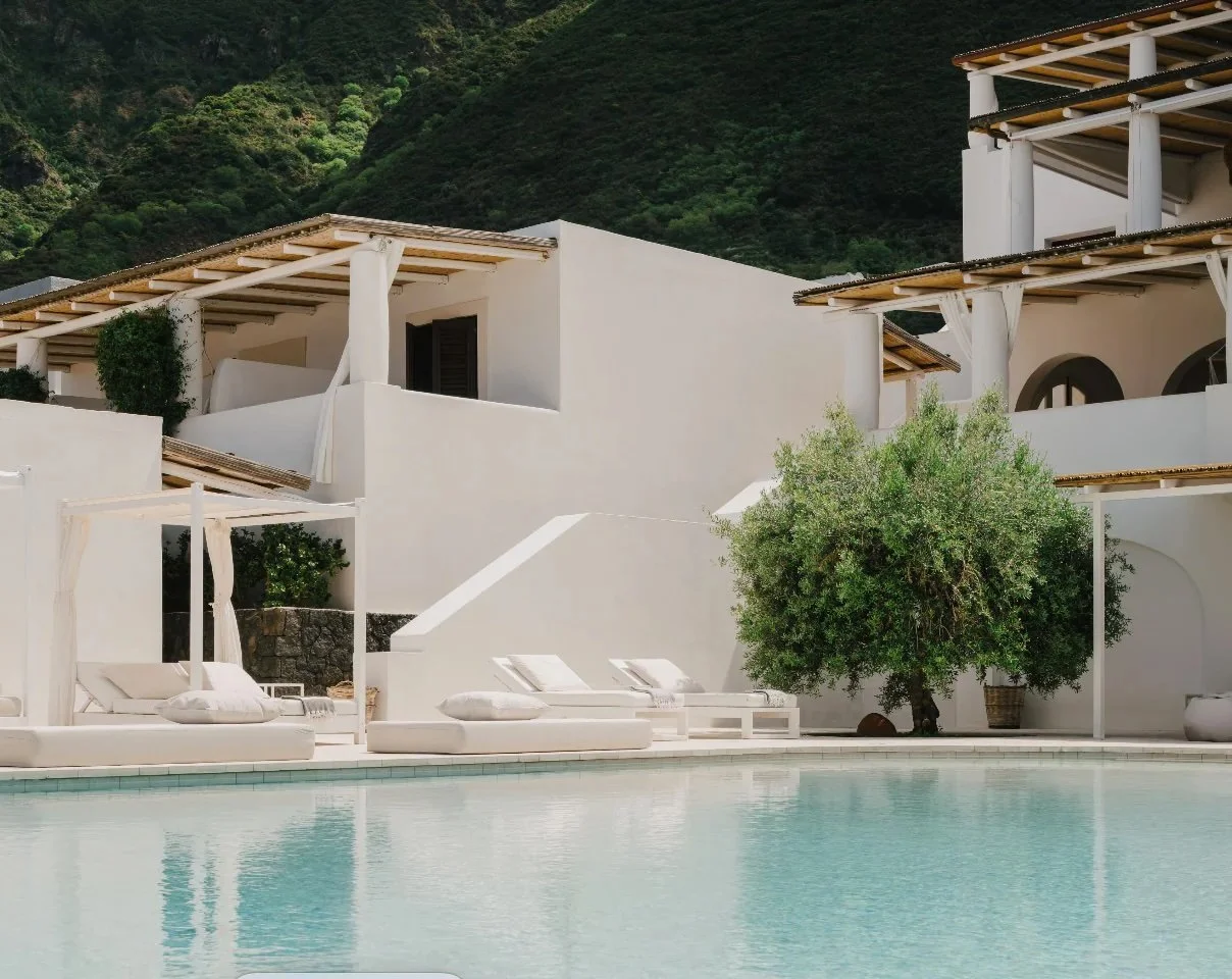 pricipe di salina hotel pool sicily