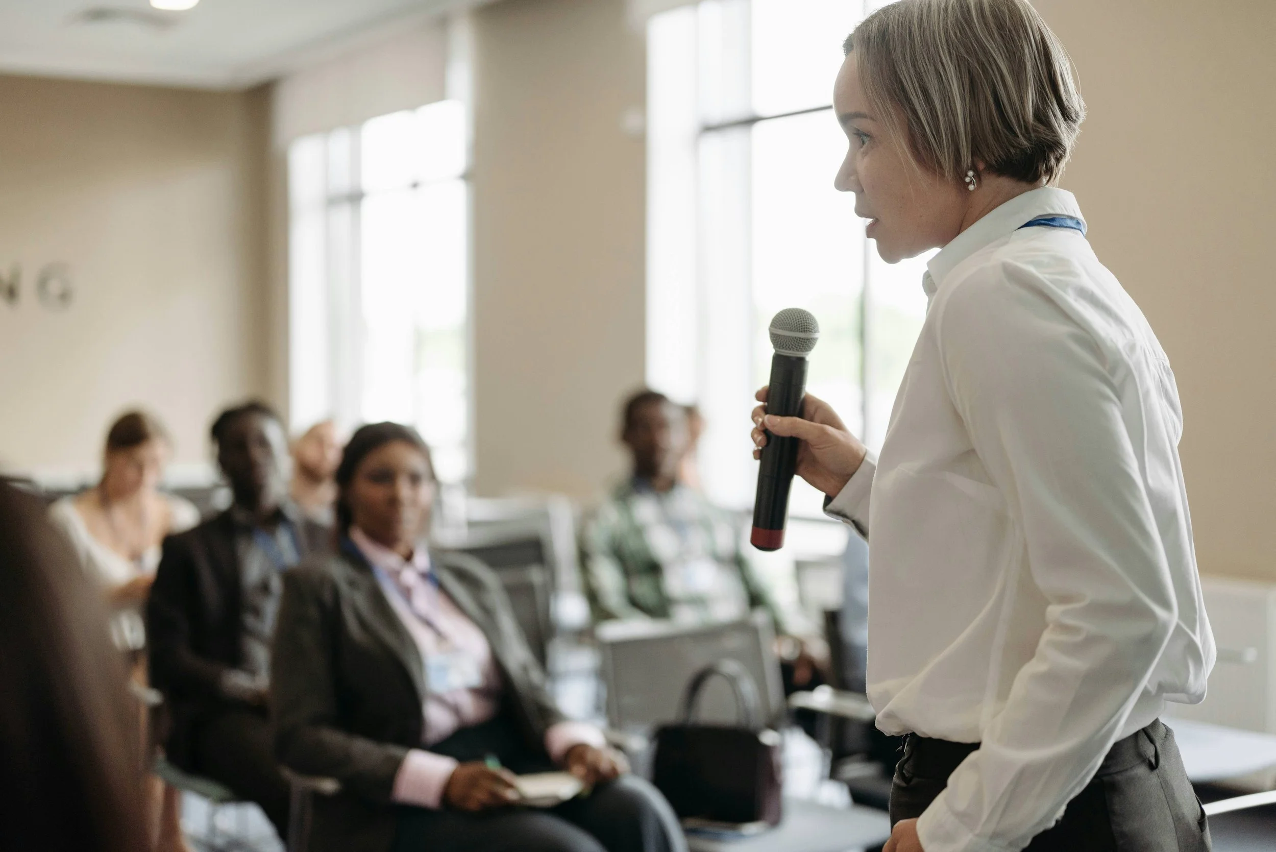 Warm and welcoming Alumni Connect support team at a mentorship session