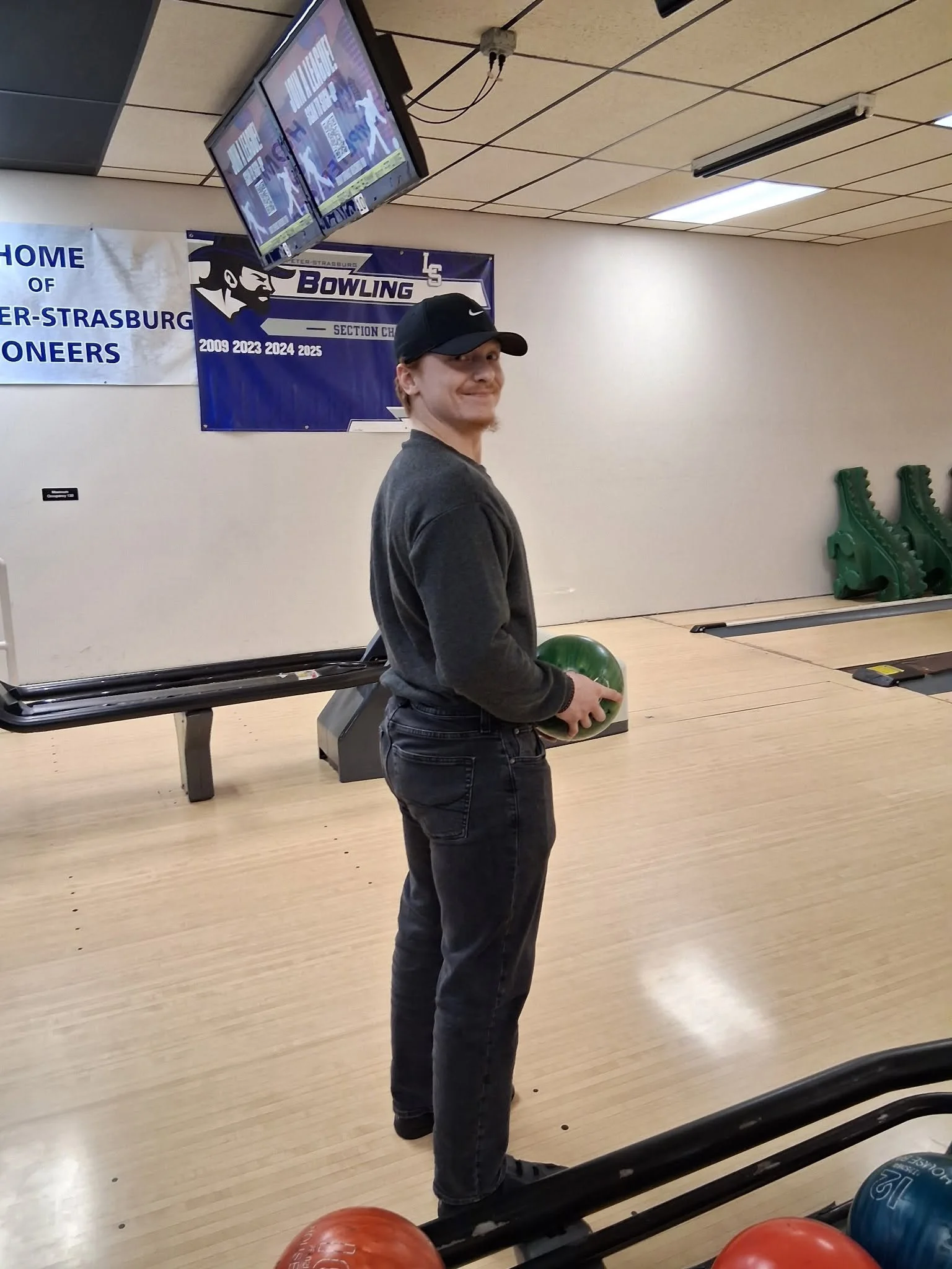 653936456_1374985171329807_9146762203168175237_n.jpg