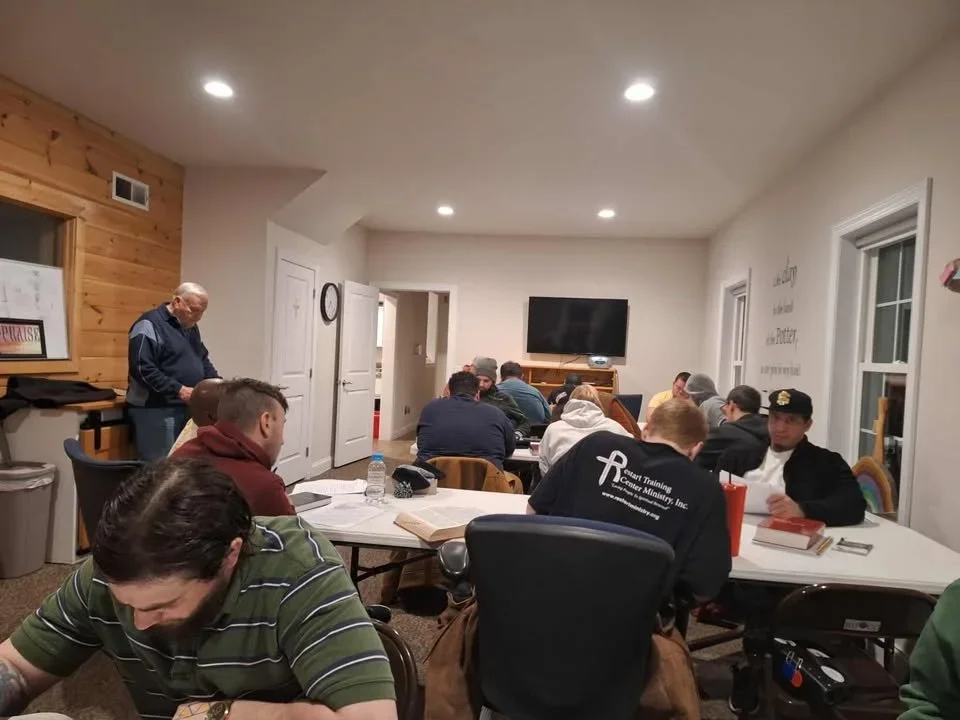 585347856_1276765464485112_8838838064512129543_n.jpg-2.webp
