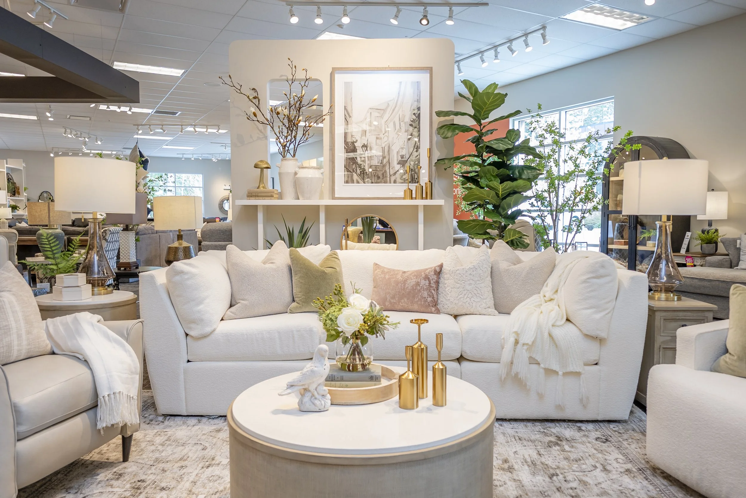 La-Z-Girls Space-31.jpg