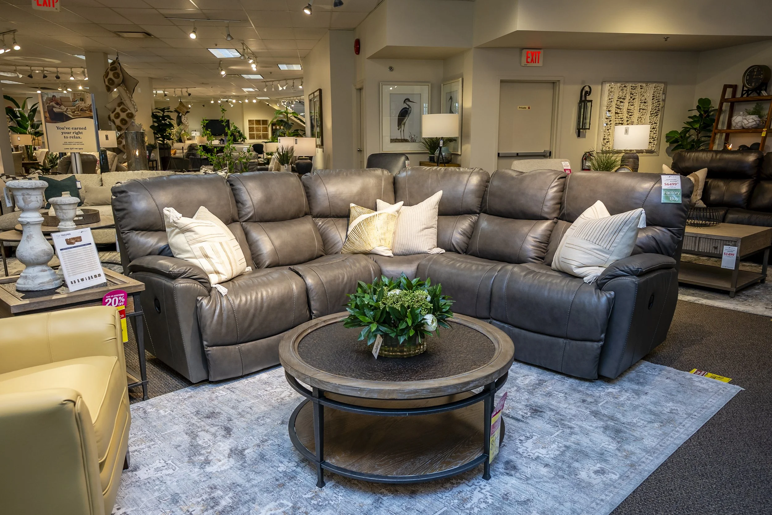 Vic store trouper -1.jpg