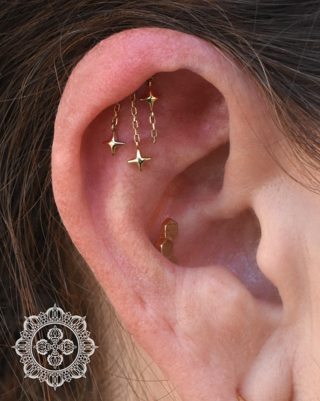 CD claire hidden helix orion yellow gold (1).png