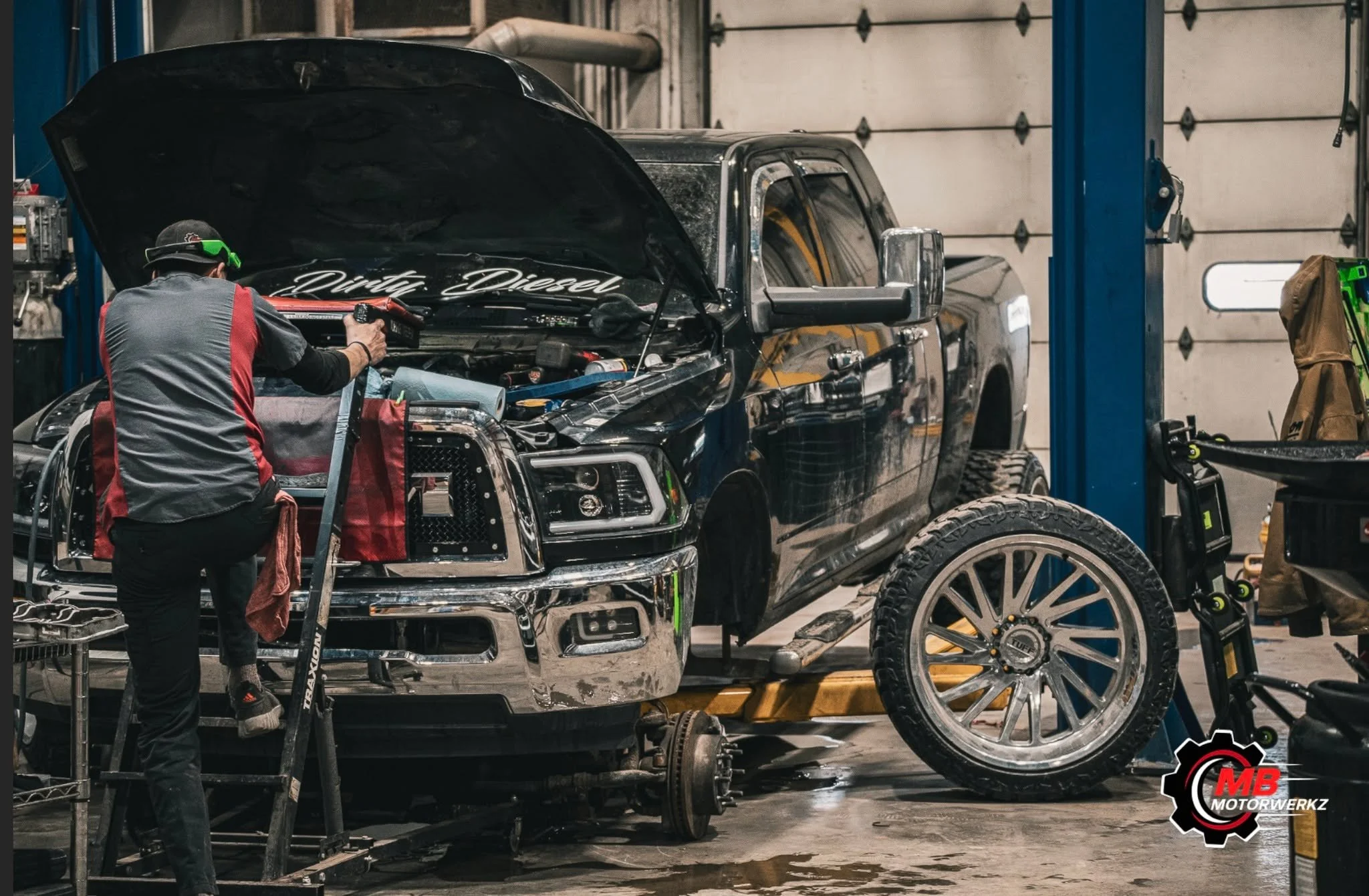 2010 Dodge Ram 2500 6.7L Cummins came in for major engine and suspension work this week. We diagnosed a cylinder head gasket failure and front suspension concerns. The engine work included replacing the cylinder head gasket, installing a full engine 