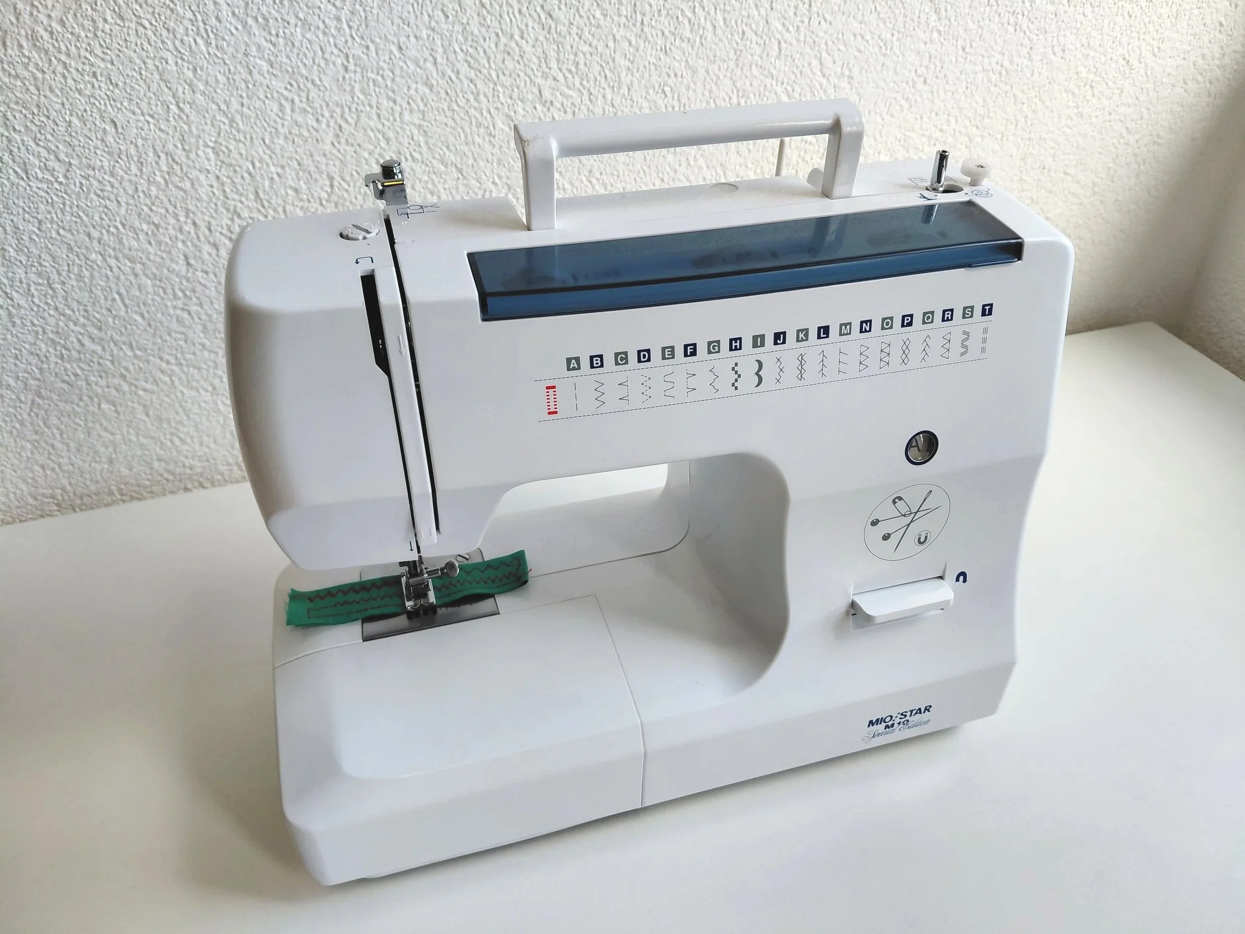 Nähmaschine MioStar M10