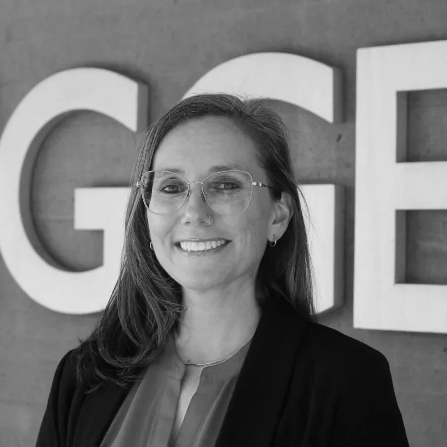 Melissa Mohr Headshot.jpg