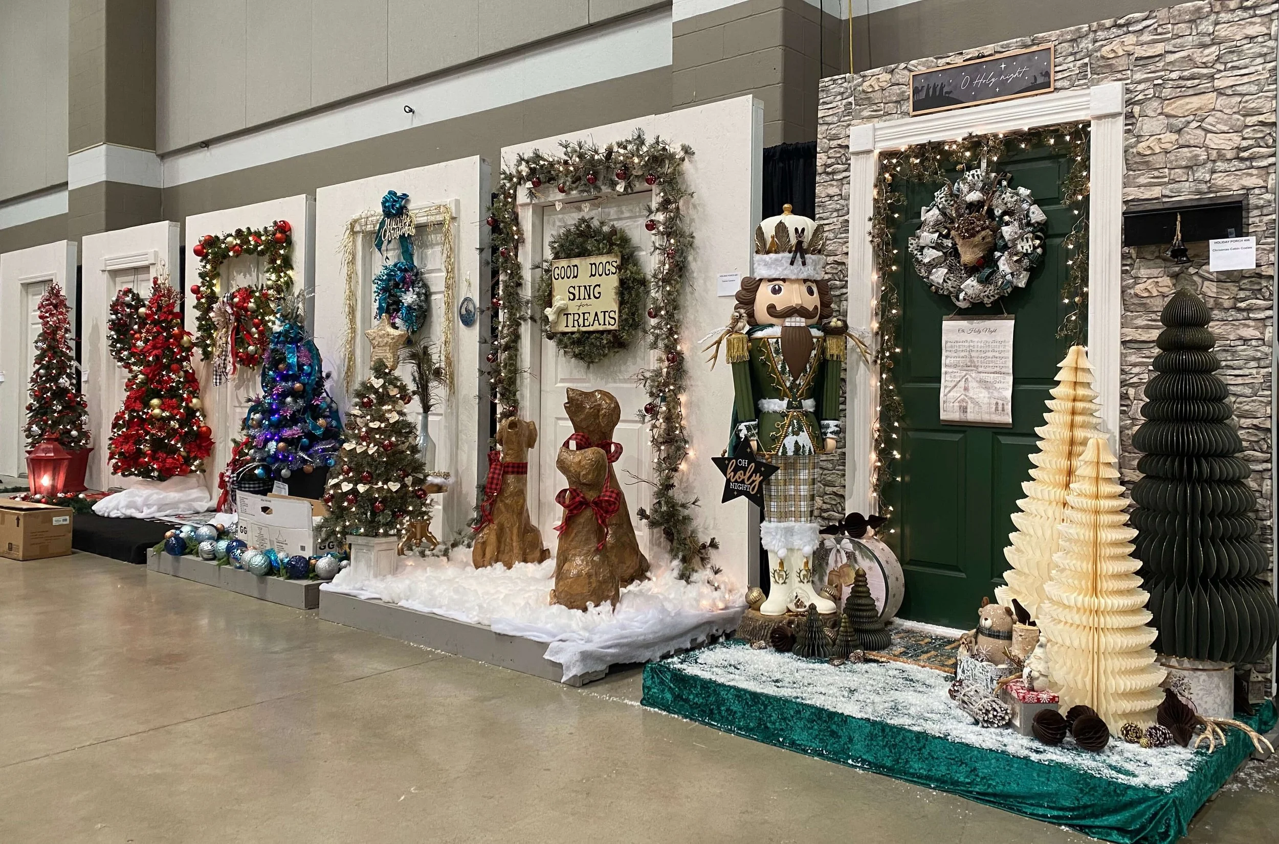decorated front porches at the Festival of Trees