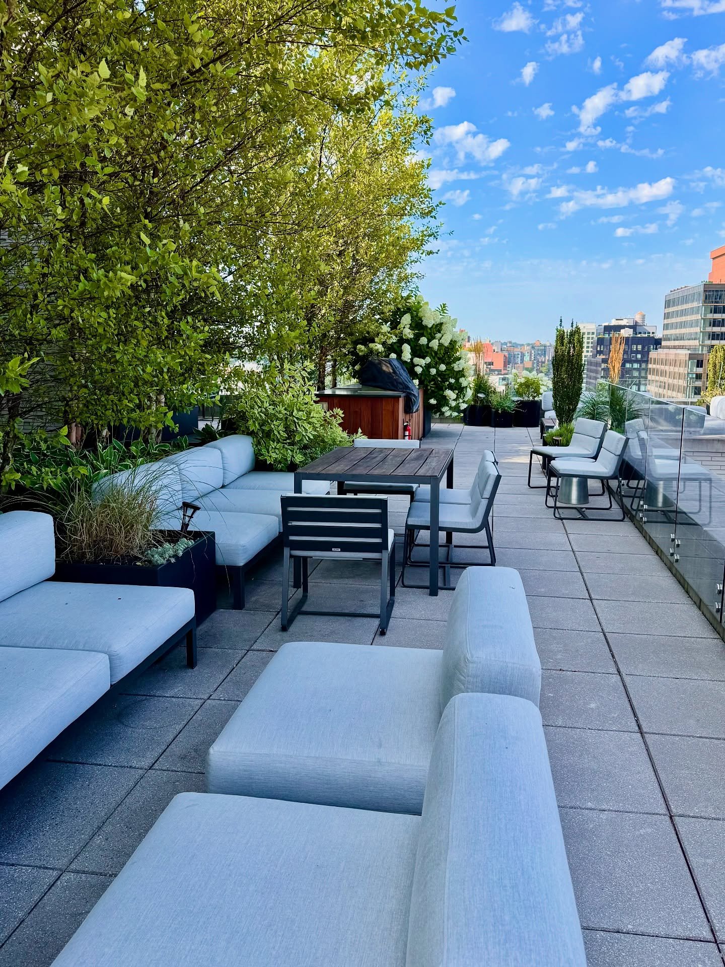 Hello August! 🌞🌿
New month, new energy, and so much to look forward to. Feeling grateful and ready for what&rsquo;s ahead! 💫✨