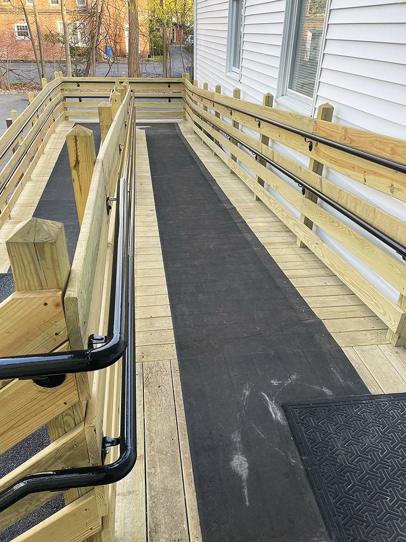 Accessibility railing - Image 3