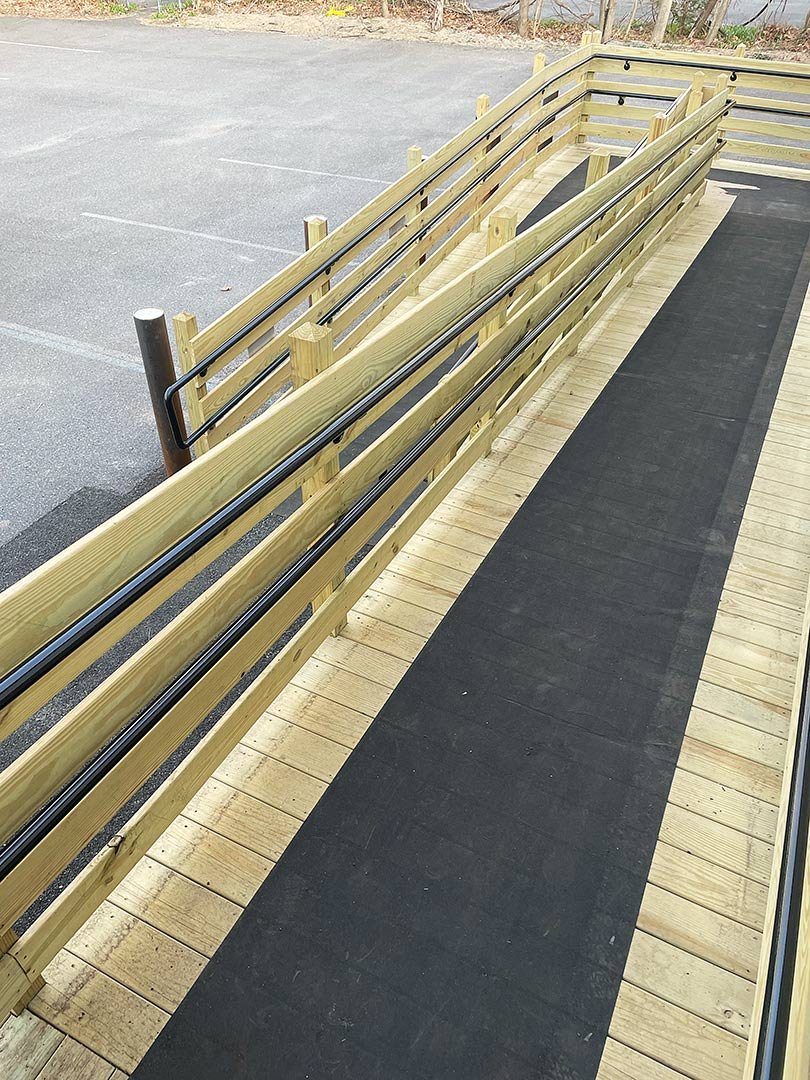 Accessibility railing - Image 2