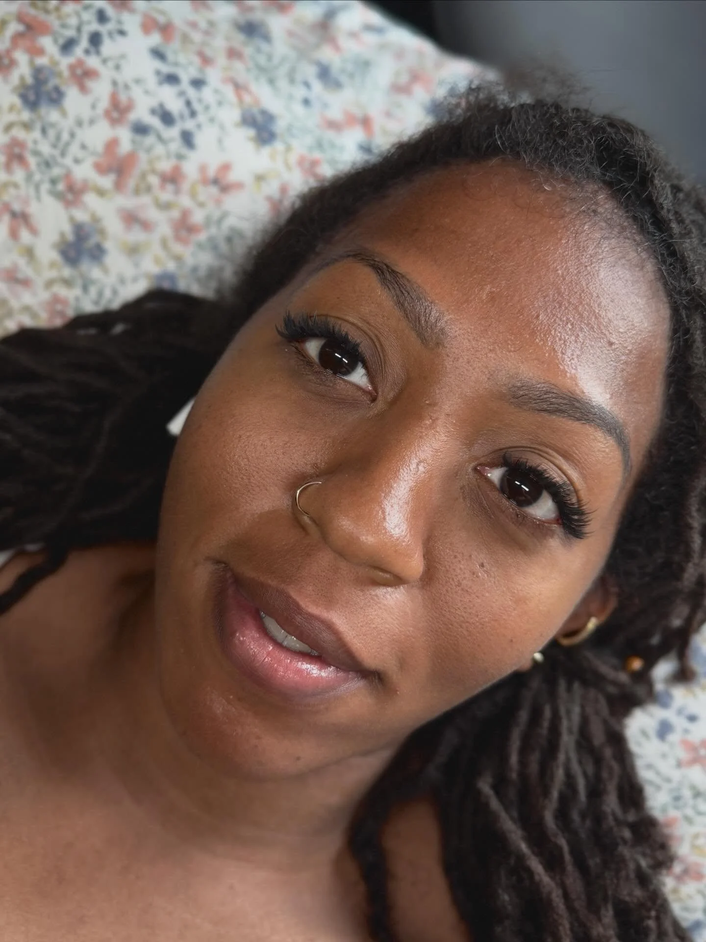 obsessed with this wispy anime set 🤍 light spikes effortlessly create a natural, soft look 🪞

would you try this look? 
#eyelashextensions #sknbysyd