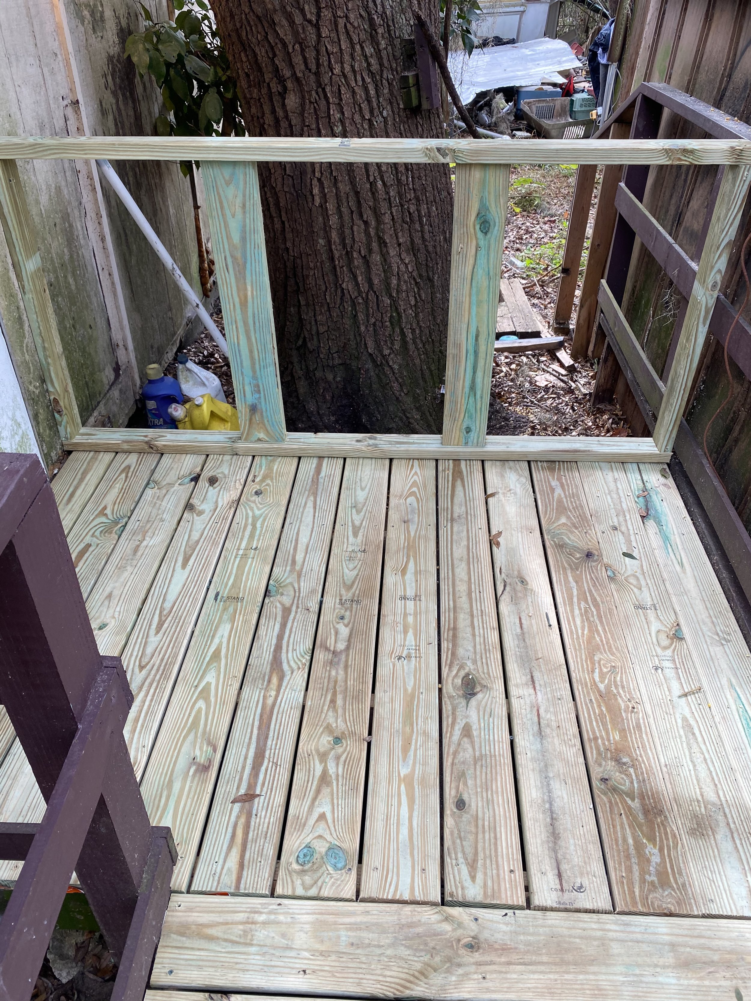Deck with ramp in Inglis