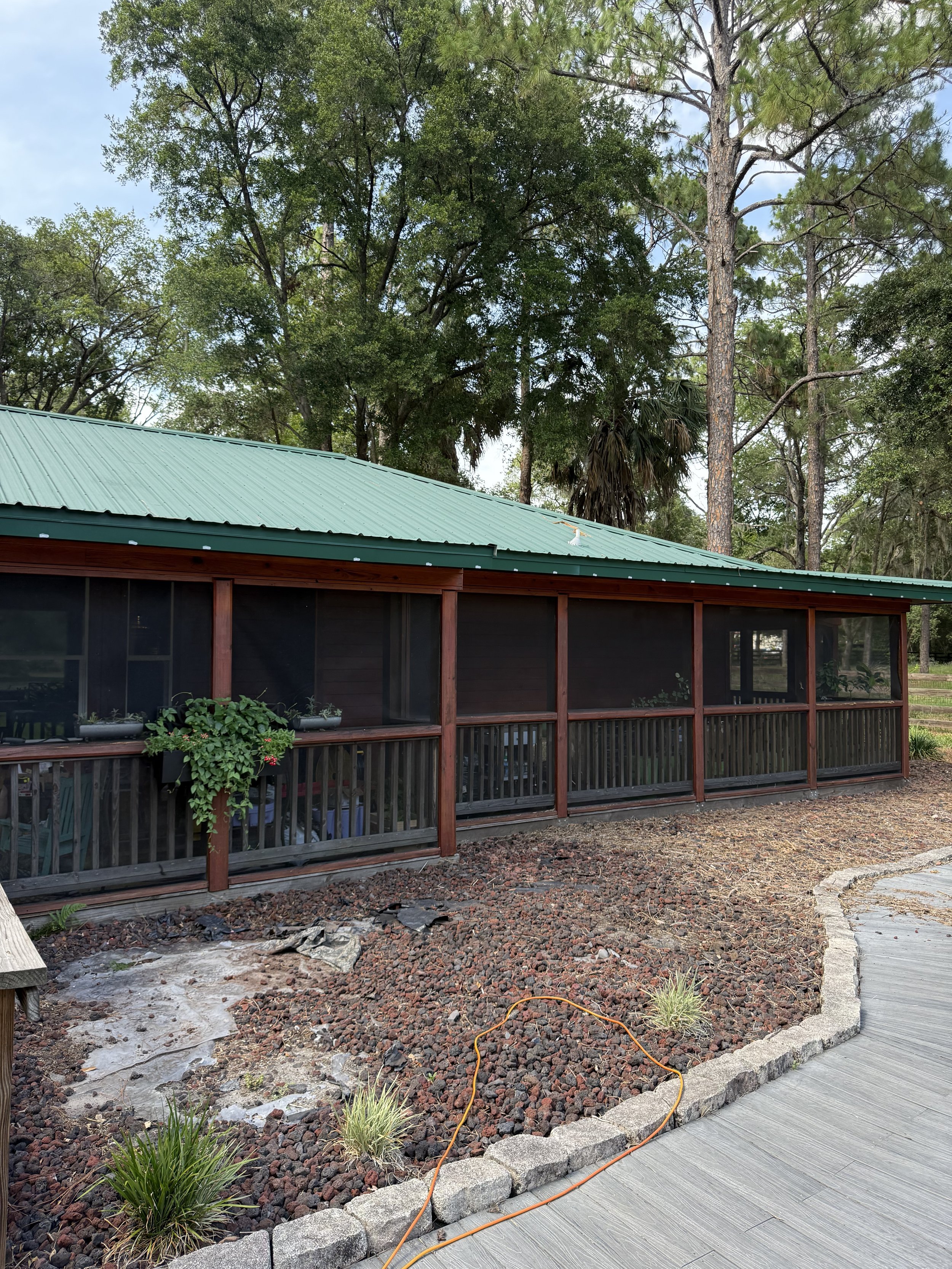 Sun shade install in Dunnellon - BEFORE