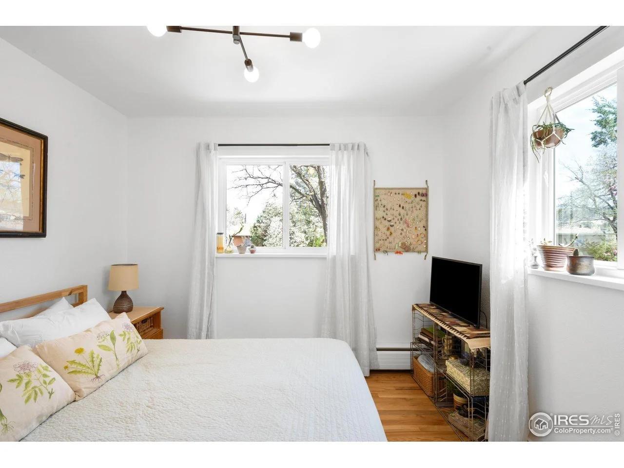 345colgatebedroom2.jpg