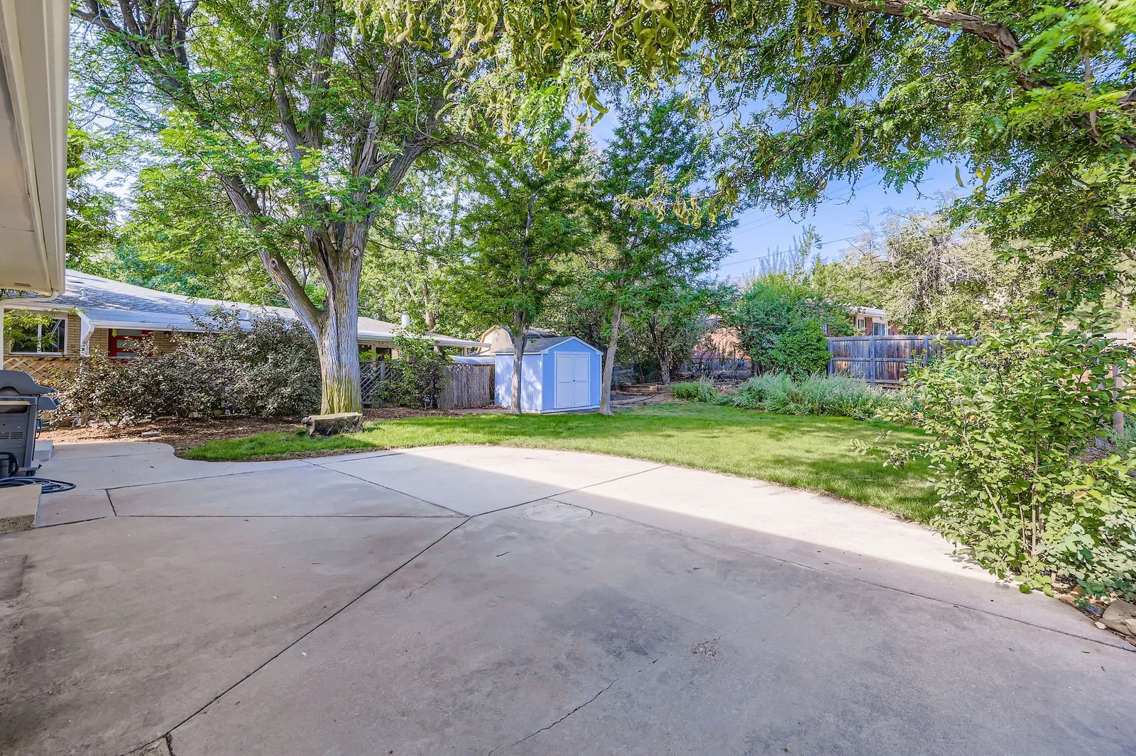 345 Colgate Ave - Web Quality - 029 - 32 Patio.jpg