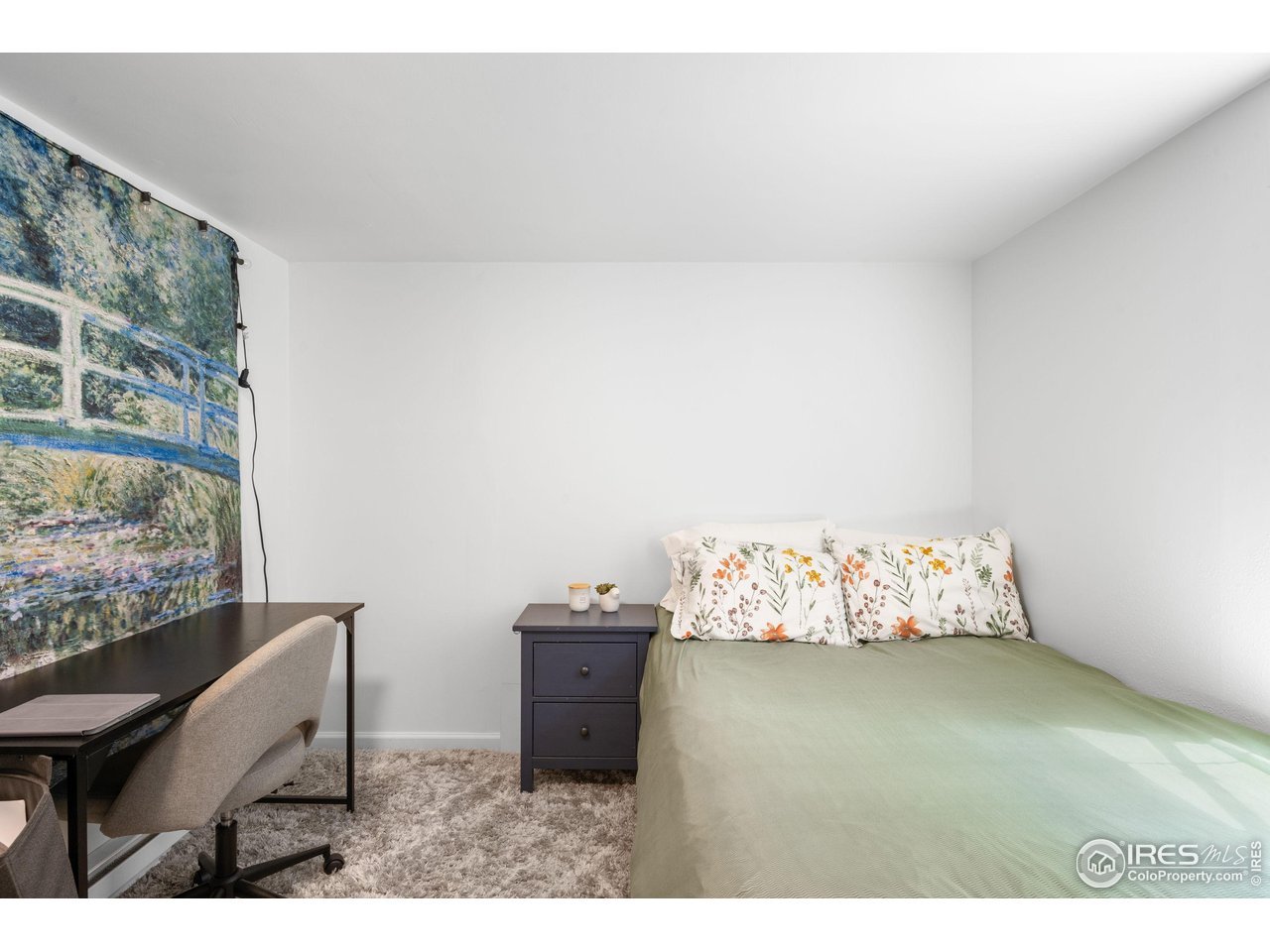 345ColgateBedroom3.jpg