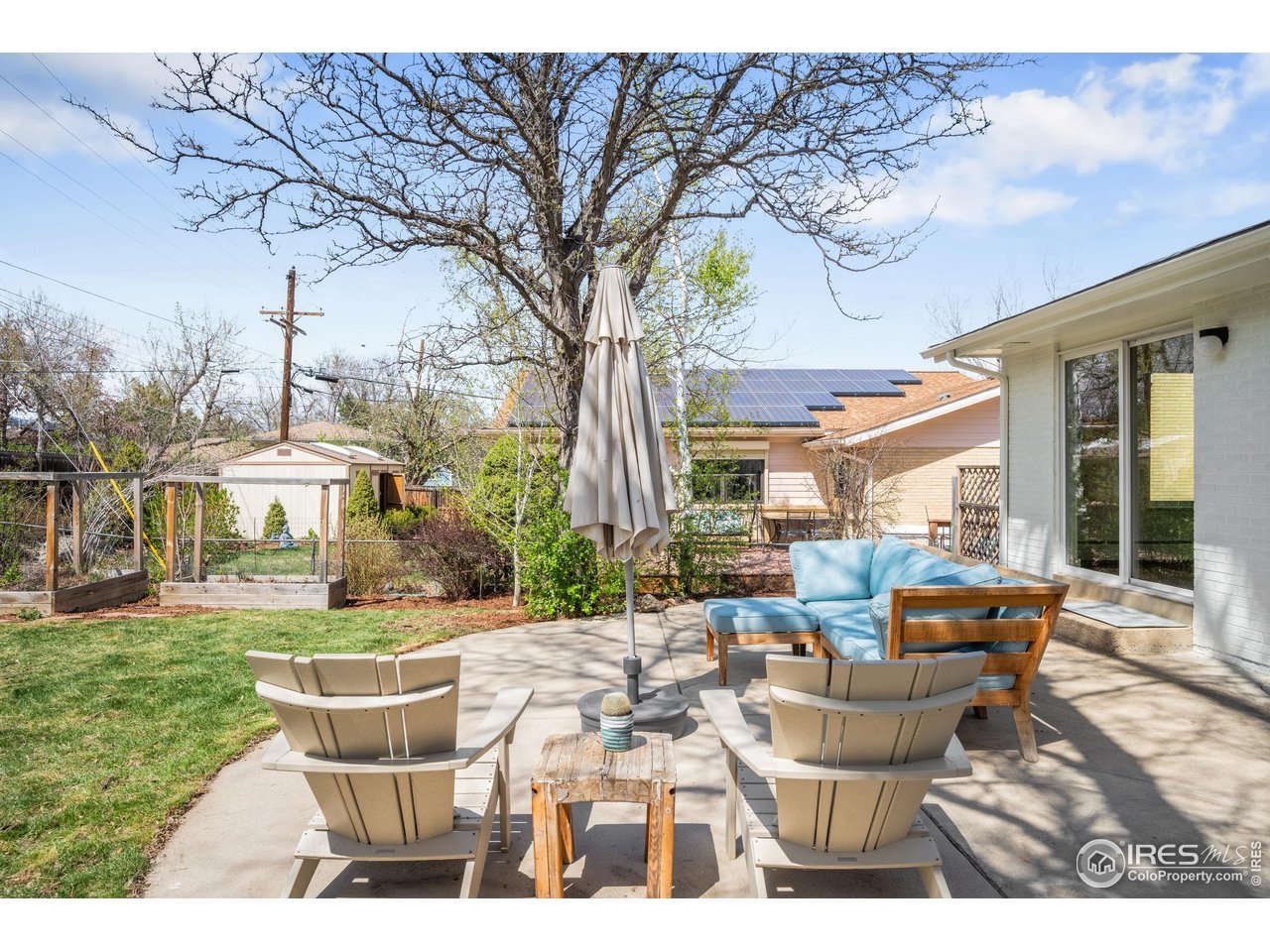 345ColgatePatio.jpg