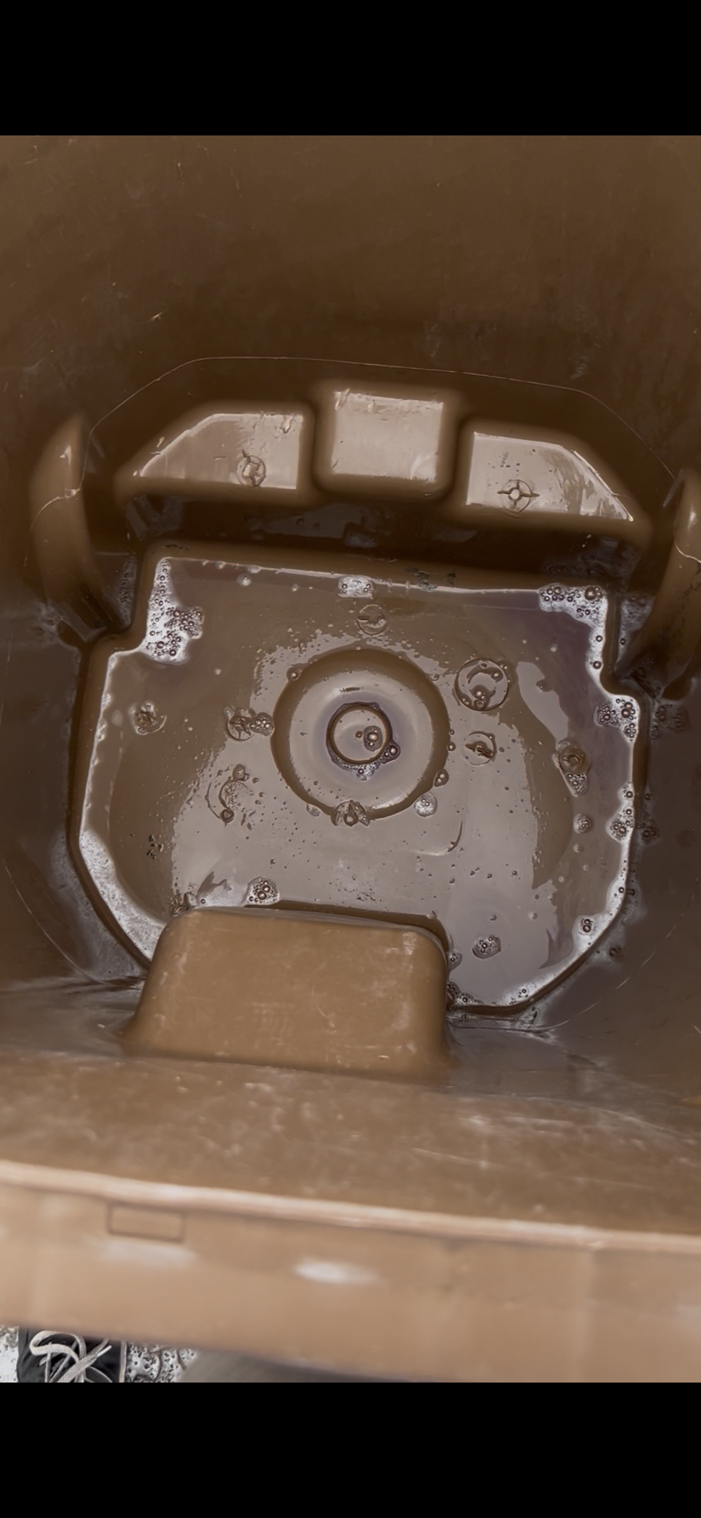 Trash bin after cleaning
