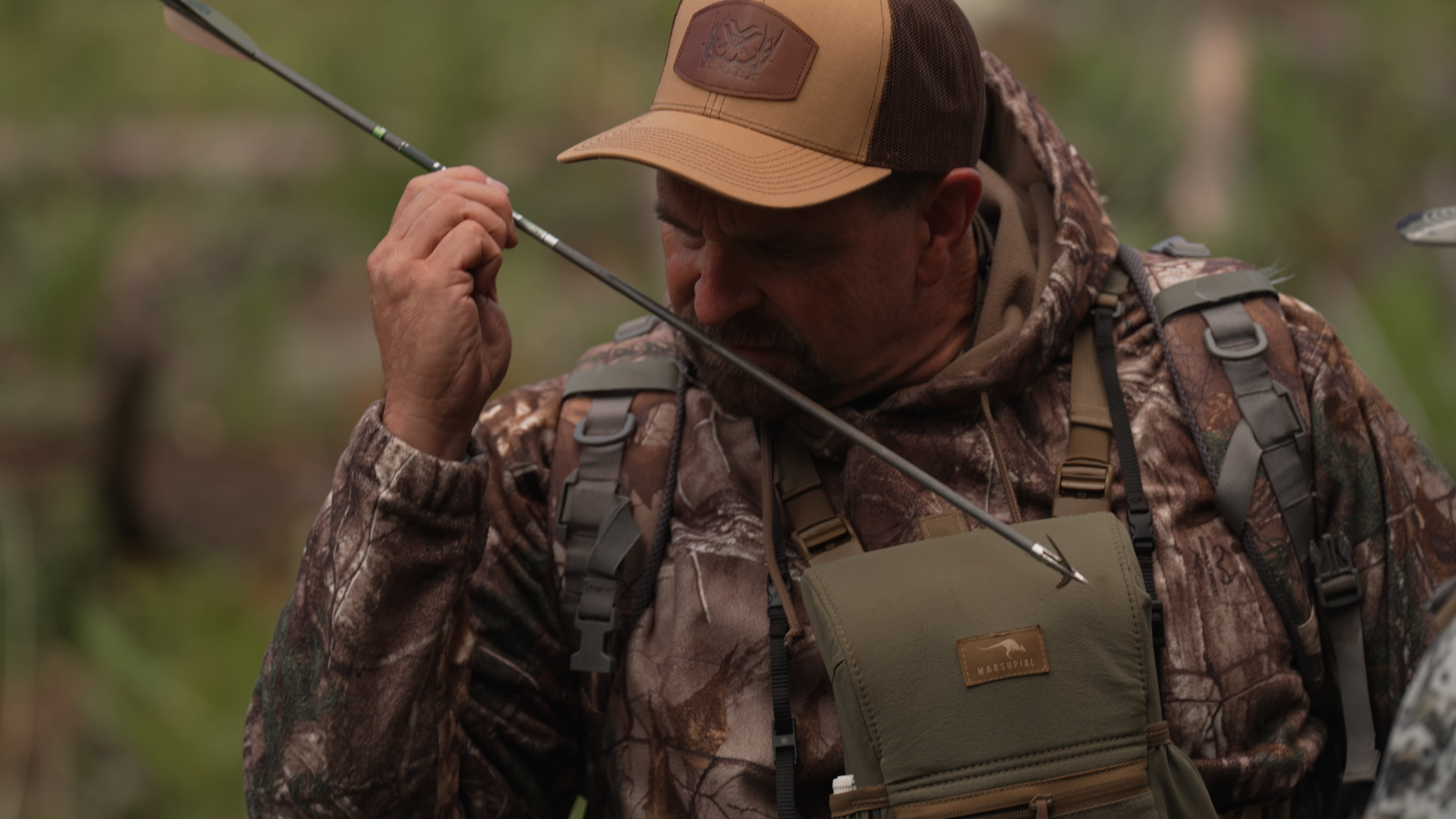 Behind the Hunt_01_05_52_13.png