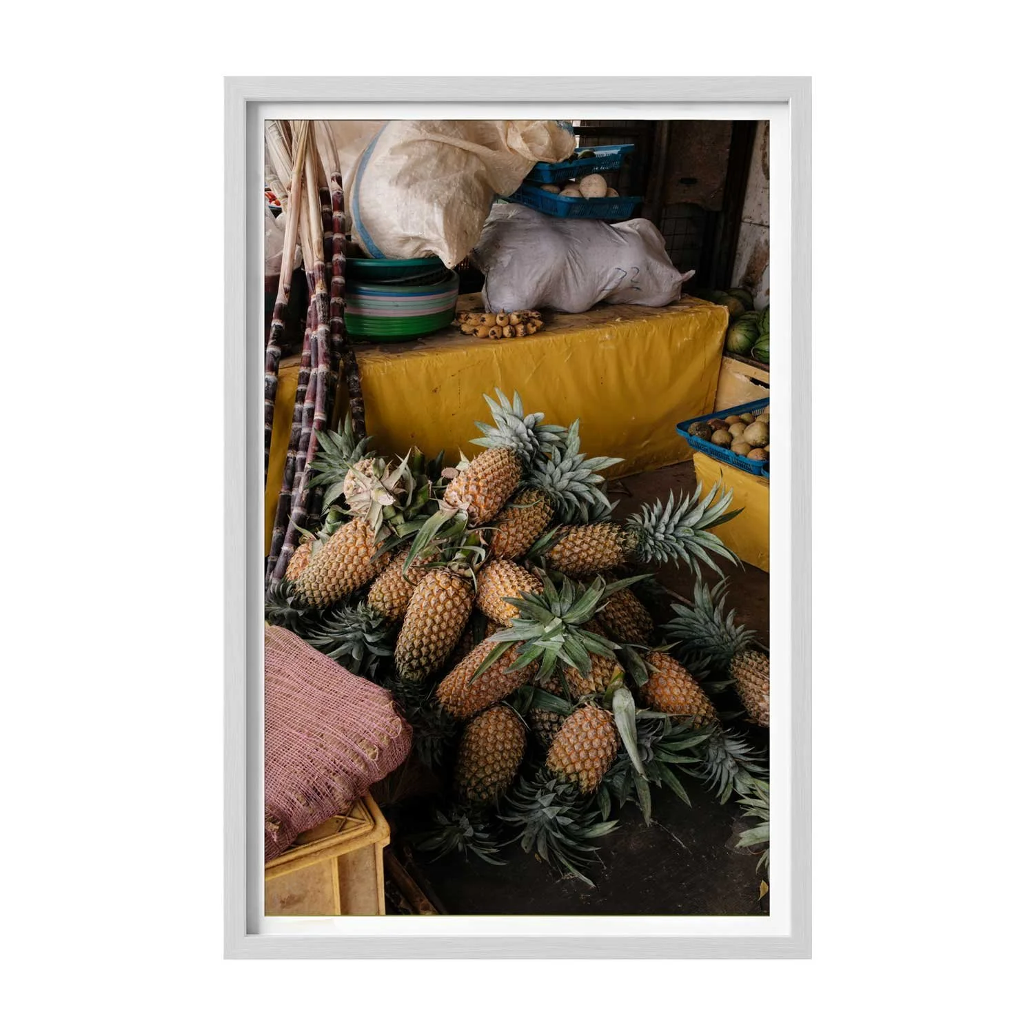 Pineapple-delivery-White.jpg