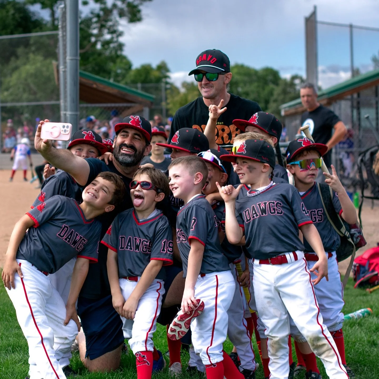 &ldquo;It&rsquo;s a game, and that&rsquo;s how I am going to treat it&rdquo; - Ken Griffey Jr
Dirt Dawgs 8U run it up 💥 10-0 over Bombers 9U! Every Dawg reached base + 3 arms held &lsquo;em to just 2 hits 🙌 #dirtdawgs 

📸 @margaret_anne374