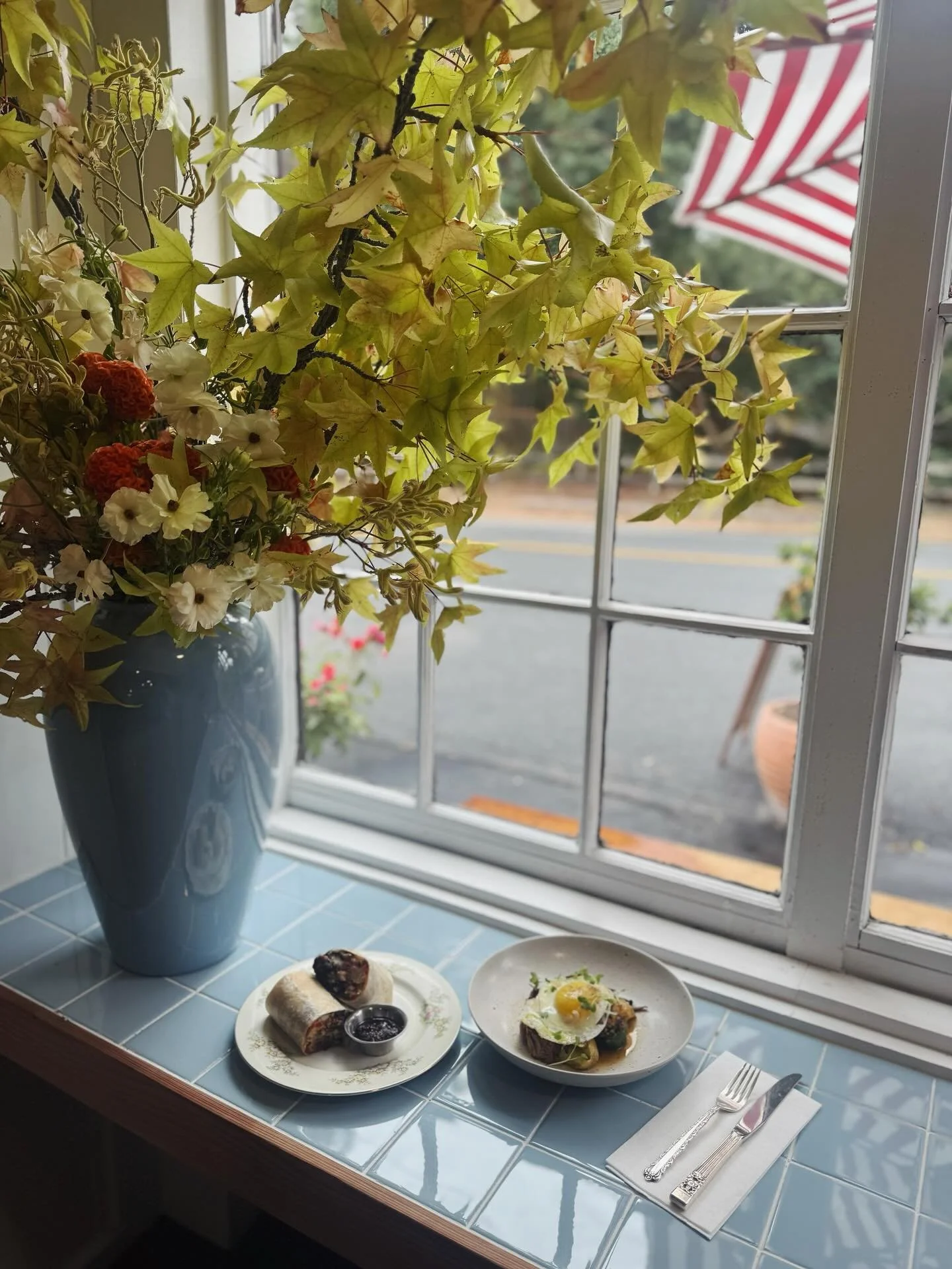 everyone&rsquo;s favorite breakfast nook