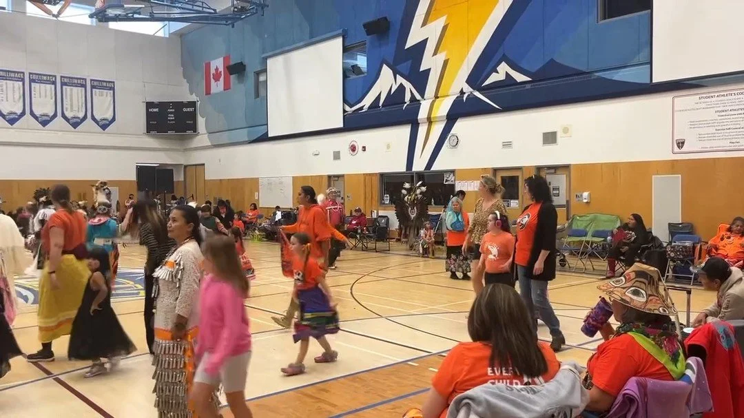 This weekend, Katie Bartel, our DPAC Chair, had the honour of attending the Stó:lō Orange Shirt Day Powwow, held in partnership with the Chilliwack School District.
The powwow was a powerful reminder of why Orange Shirt Day matters. It is a t