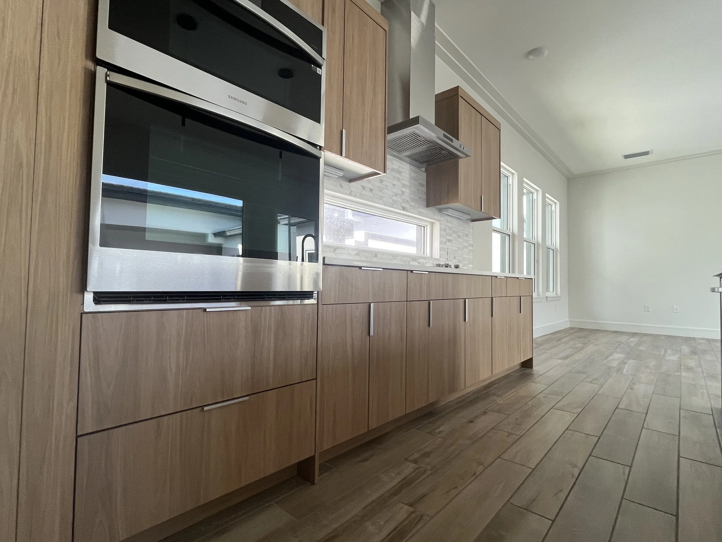 Modern and sophisticate kitchen design