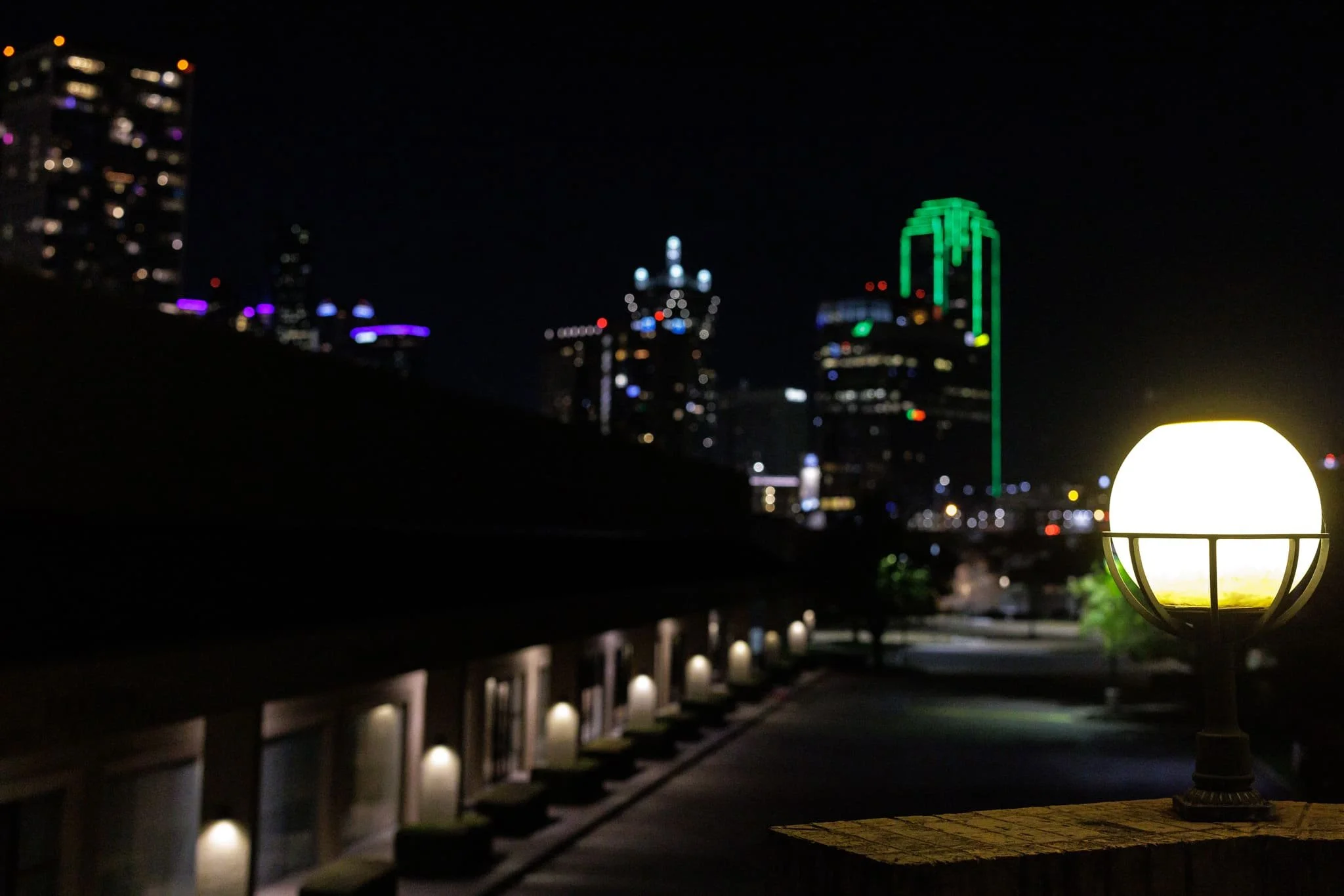 Night view of the Dallas skyline fro Level two events wedding venue