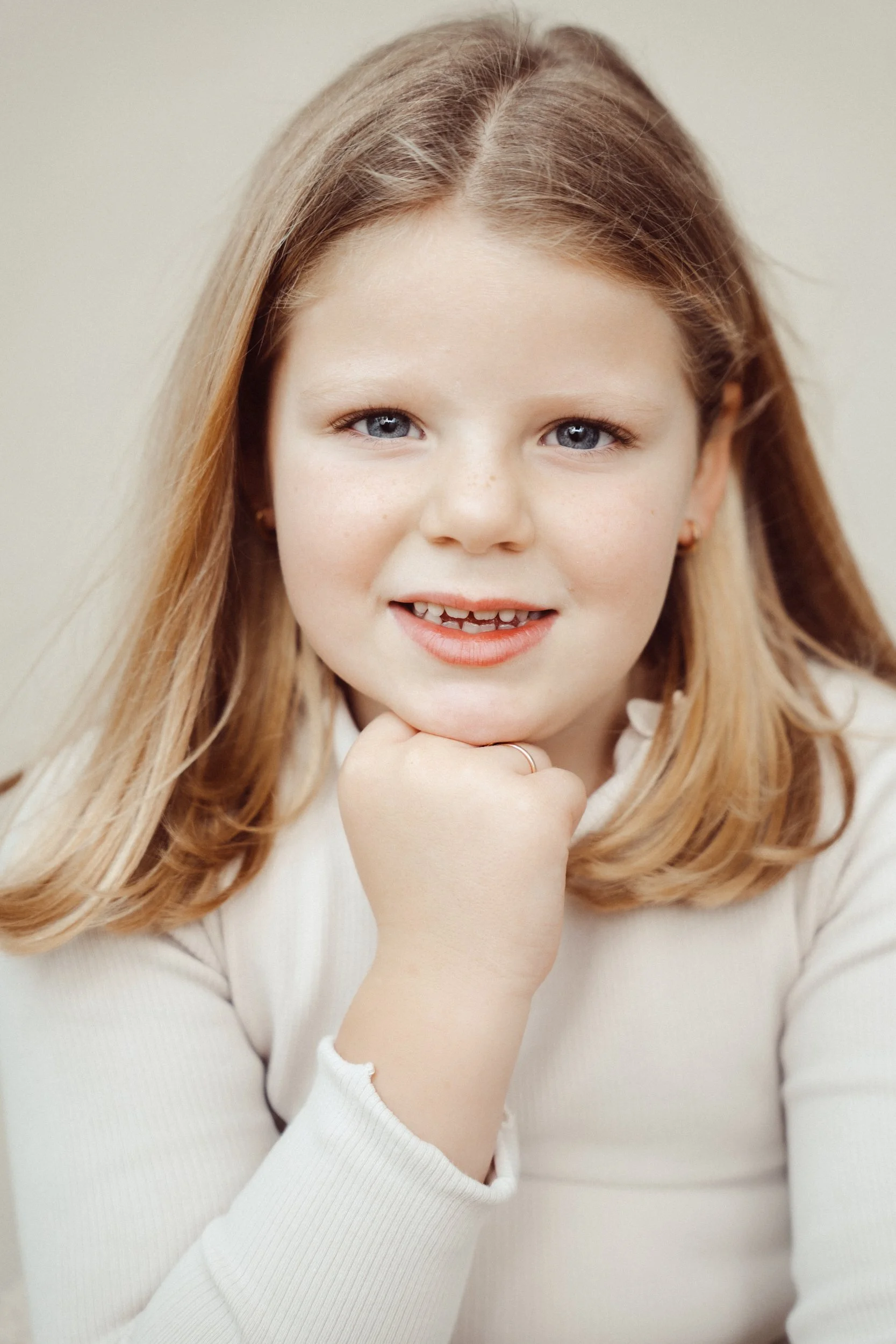 kindershoot  in daglichtstudio den bosch fine art portret