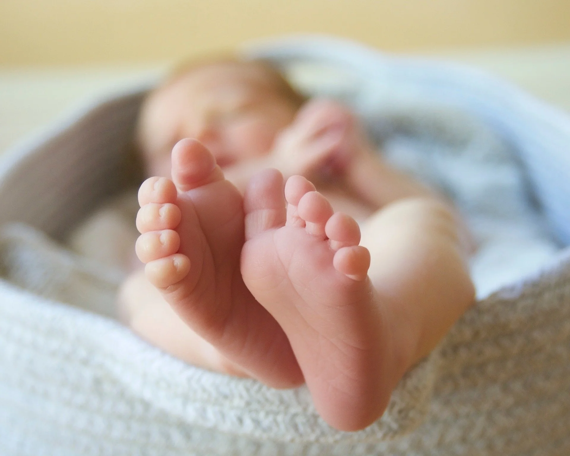 10 Facts About Birth Trauma Most Moms Don’t Know (From a Perinatal Therapist)