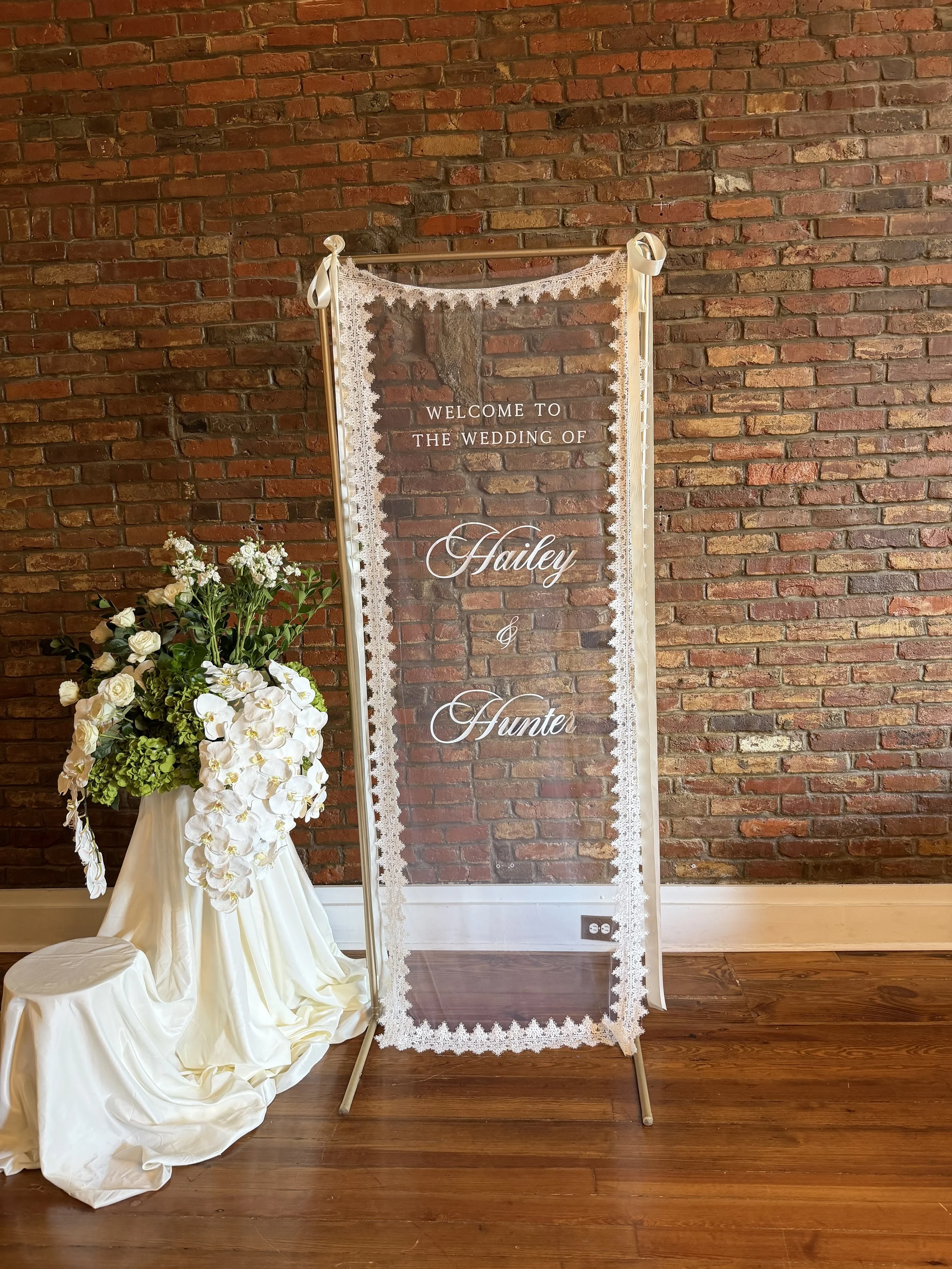 The Delicate Lace & Tulle Welcome Sign