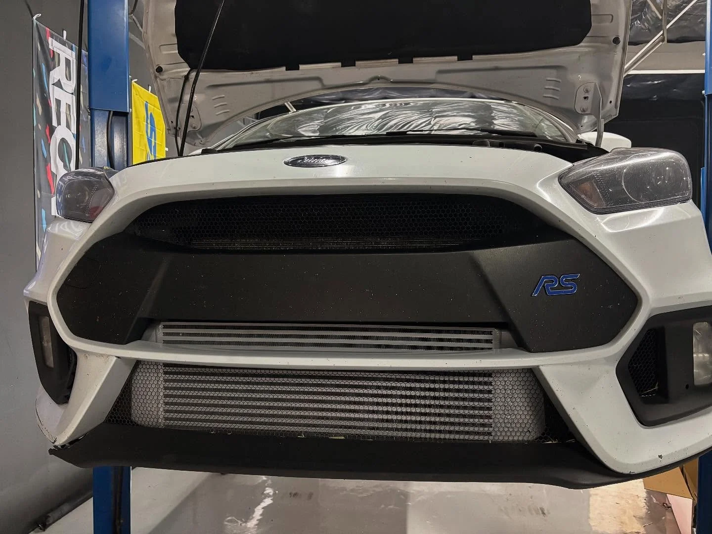 @cobbtuning 5” intercooler installed for @thenifty_vibes ✅
Intake temps should be much better with this huge intercooler! 
Call, Text, or DM to get on the schedule 
#importautosportnv #performanceparts #autoperformance #turbocharged #focusrs