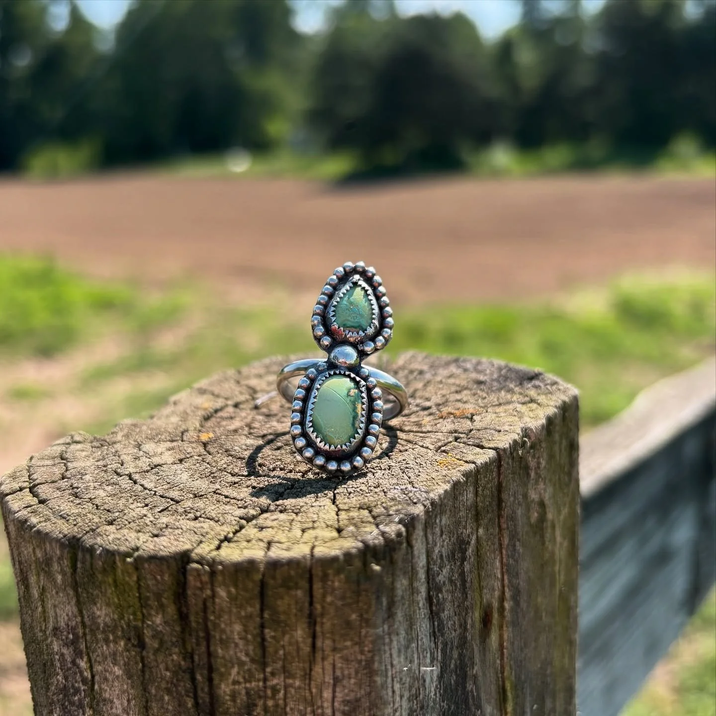 Sonoran Gold and Sterling Silver, great Sunday creation. Might list her, might keep her… I’m torn 😭 #sonorangoldturquoise #sterlingsilver #silversmith