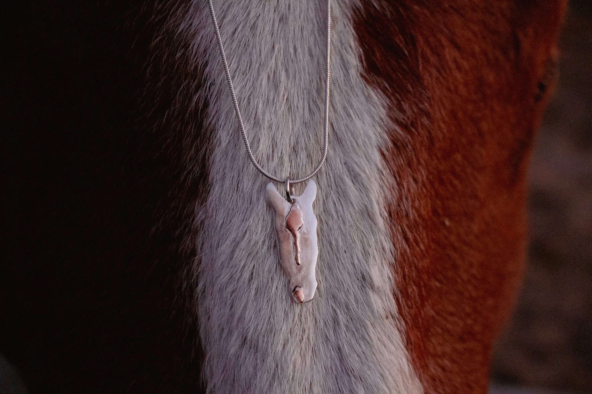 Horse Pendant ‘Unbreakable Bond’