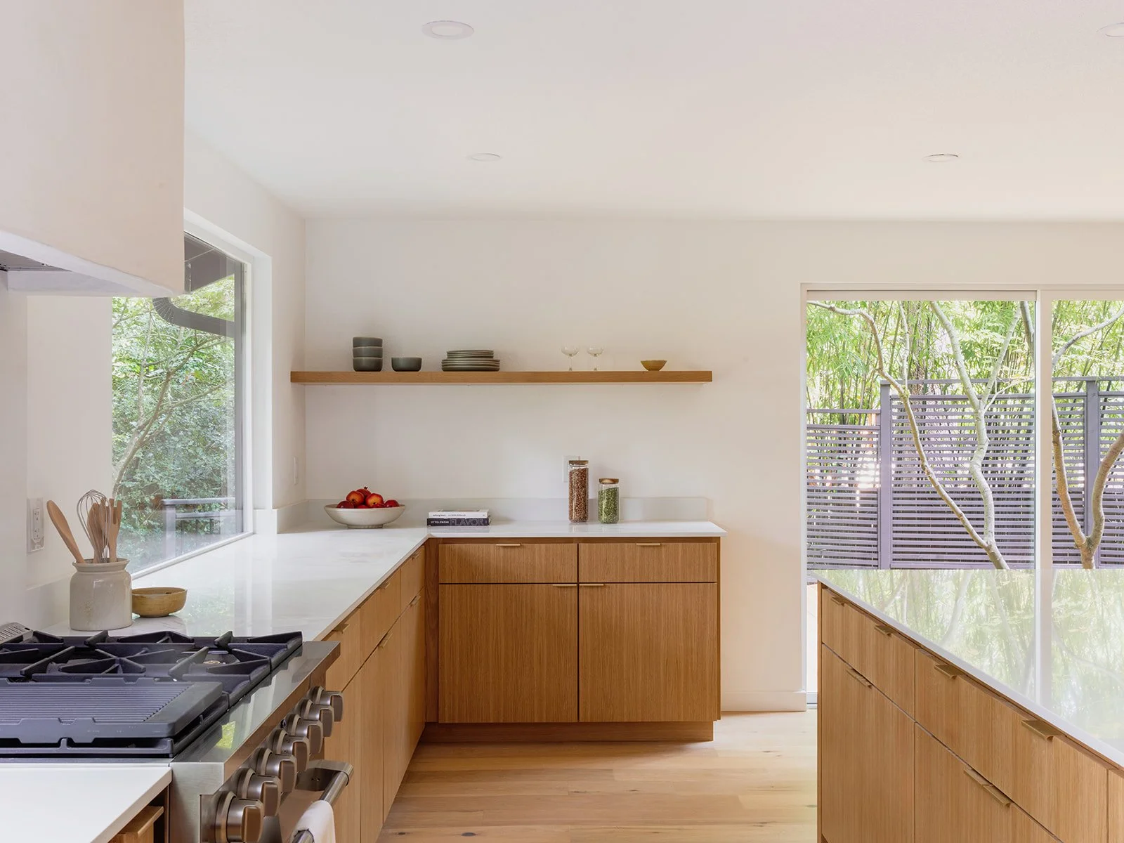 oak modern kitchen 2