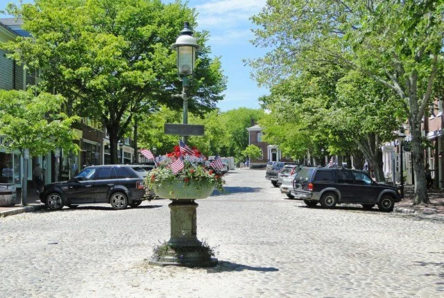 downtown-nantucket-039-508-s.jpg