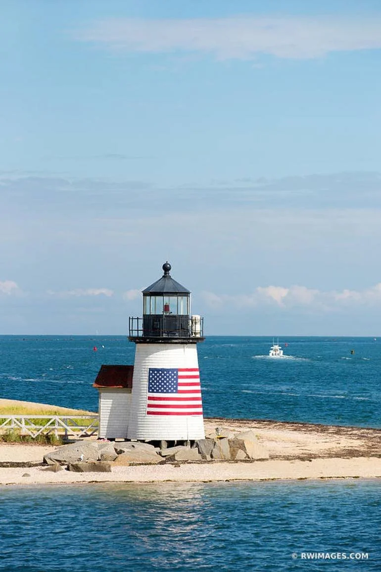 Brant Point Lighthouse.jpg