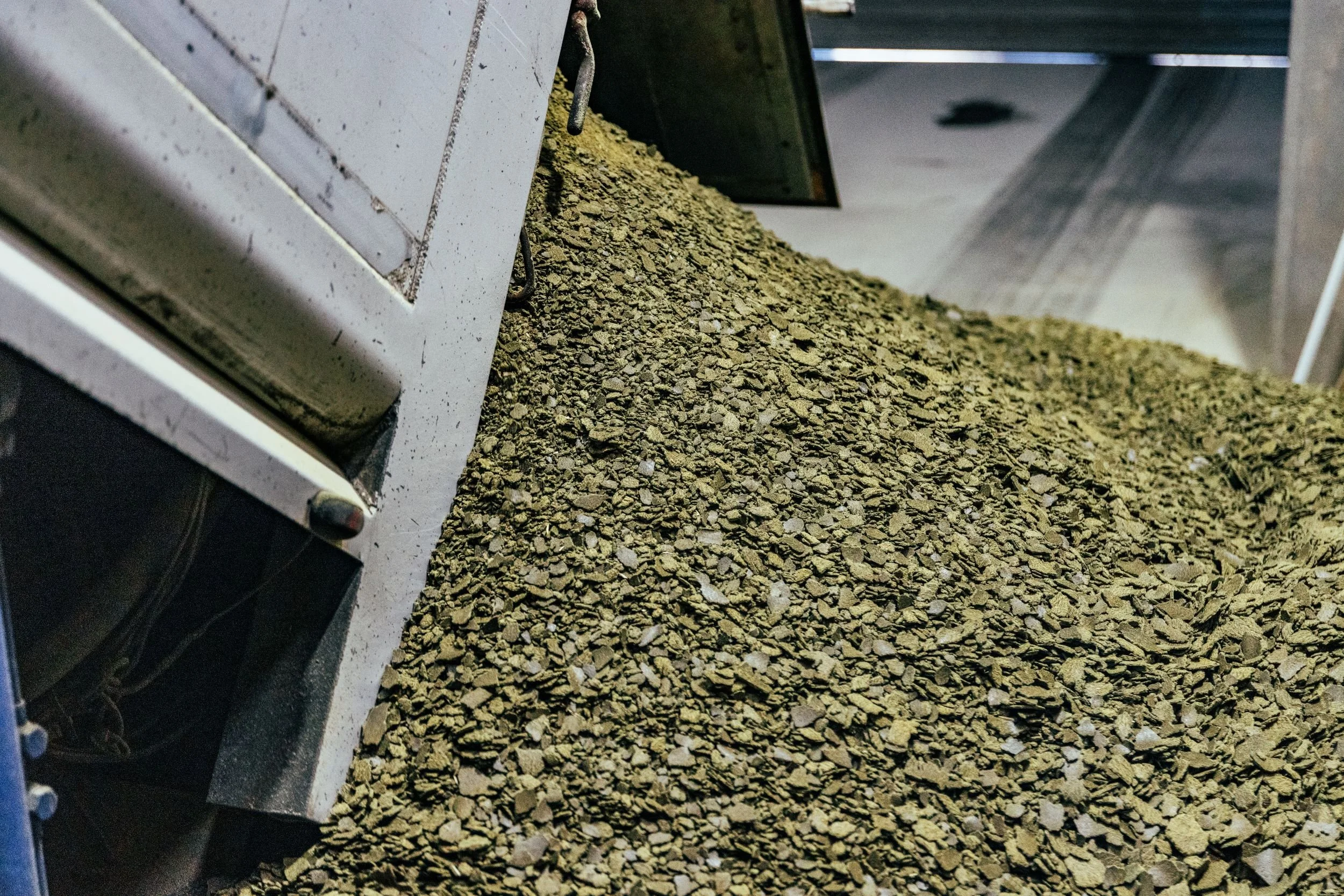 Bulk transport icon – reliable delivery of grain, lime, feed and fertiliser across Canterbury