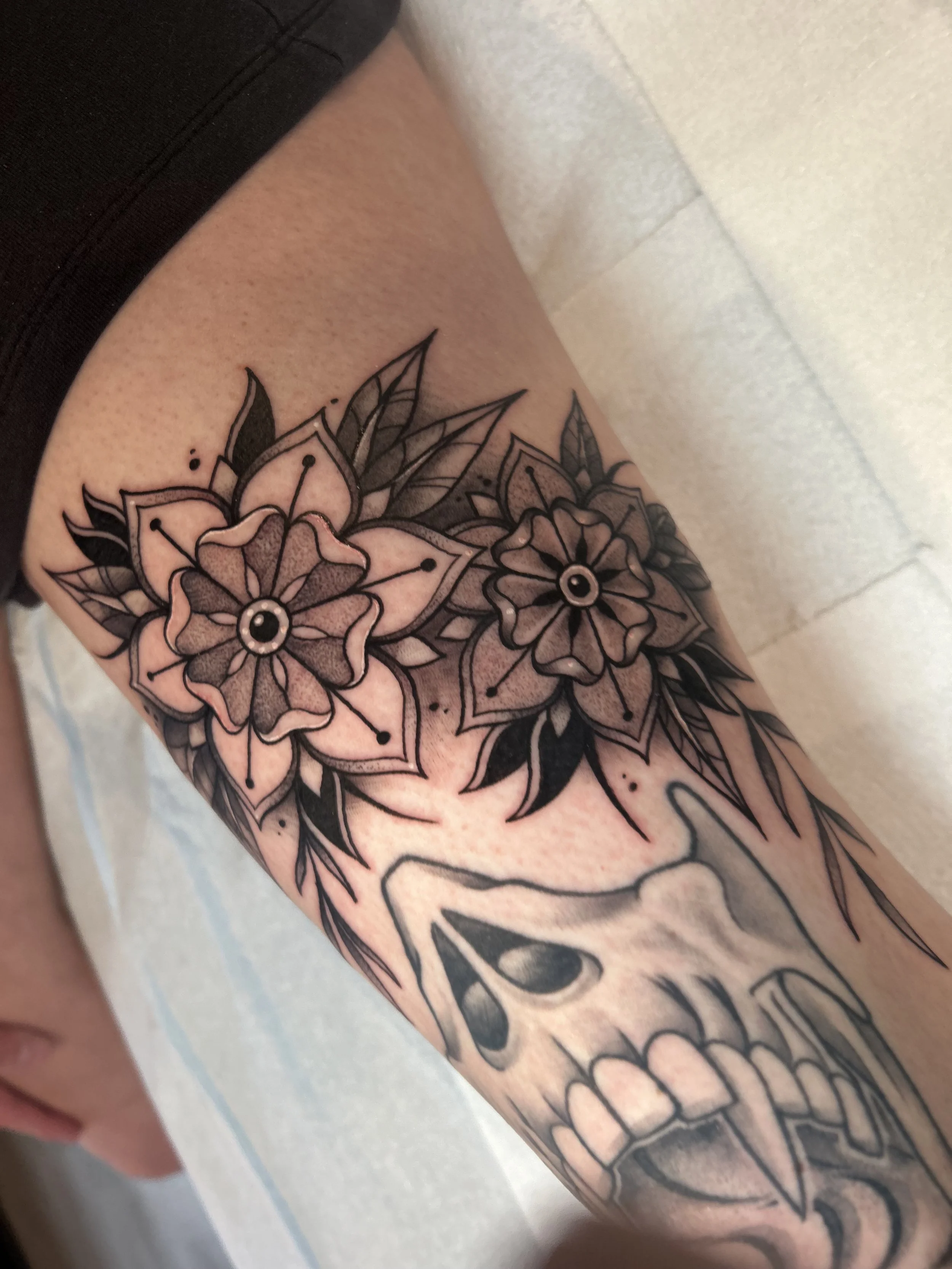 Neo trad flower filler tattoo