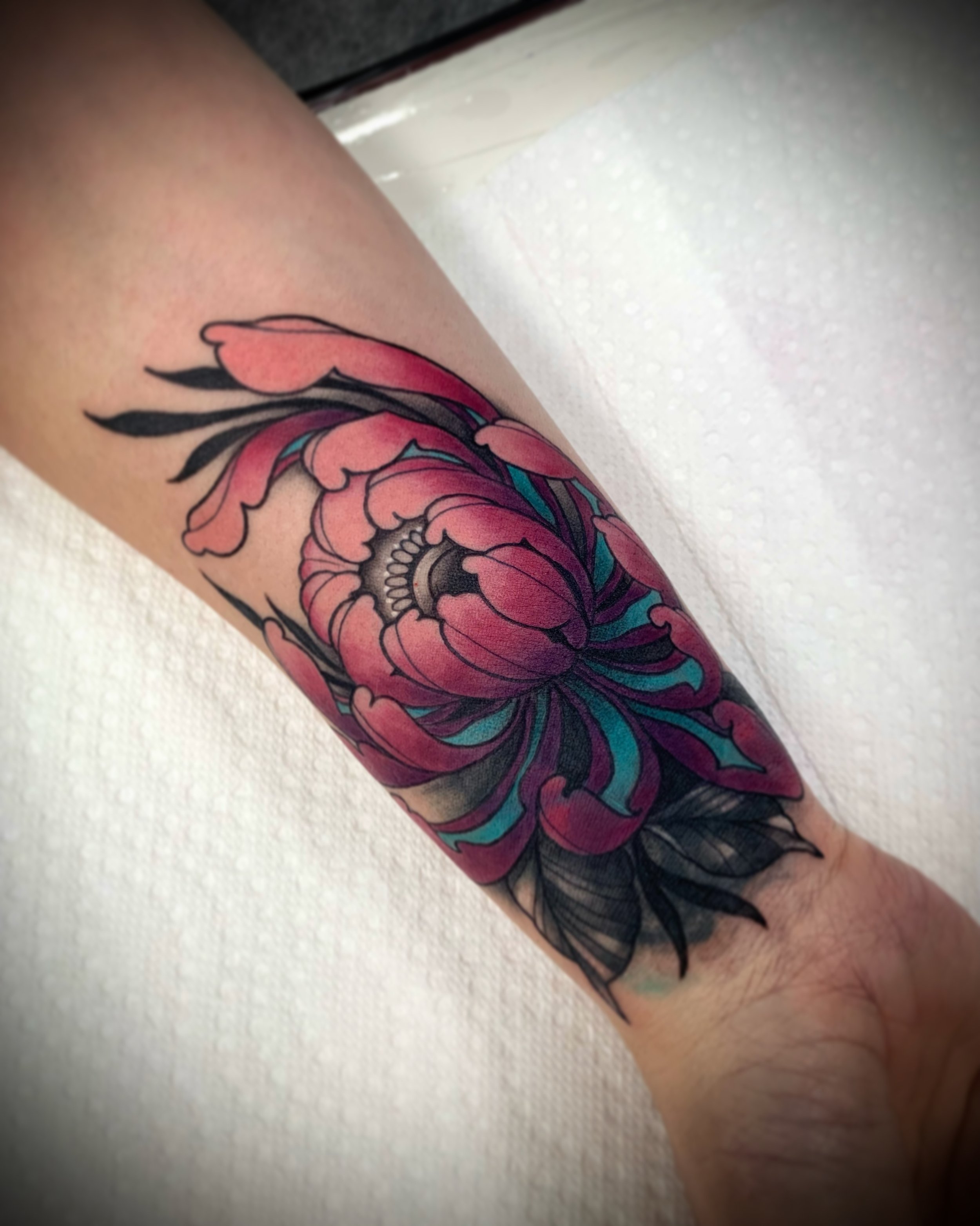 Neo traditional color chrysanthemum, cover up tattoo