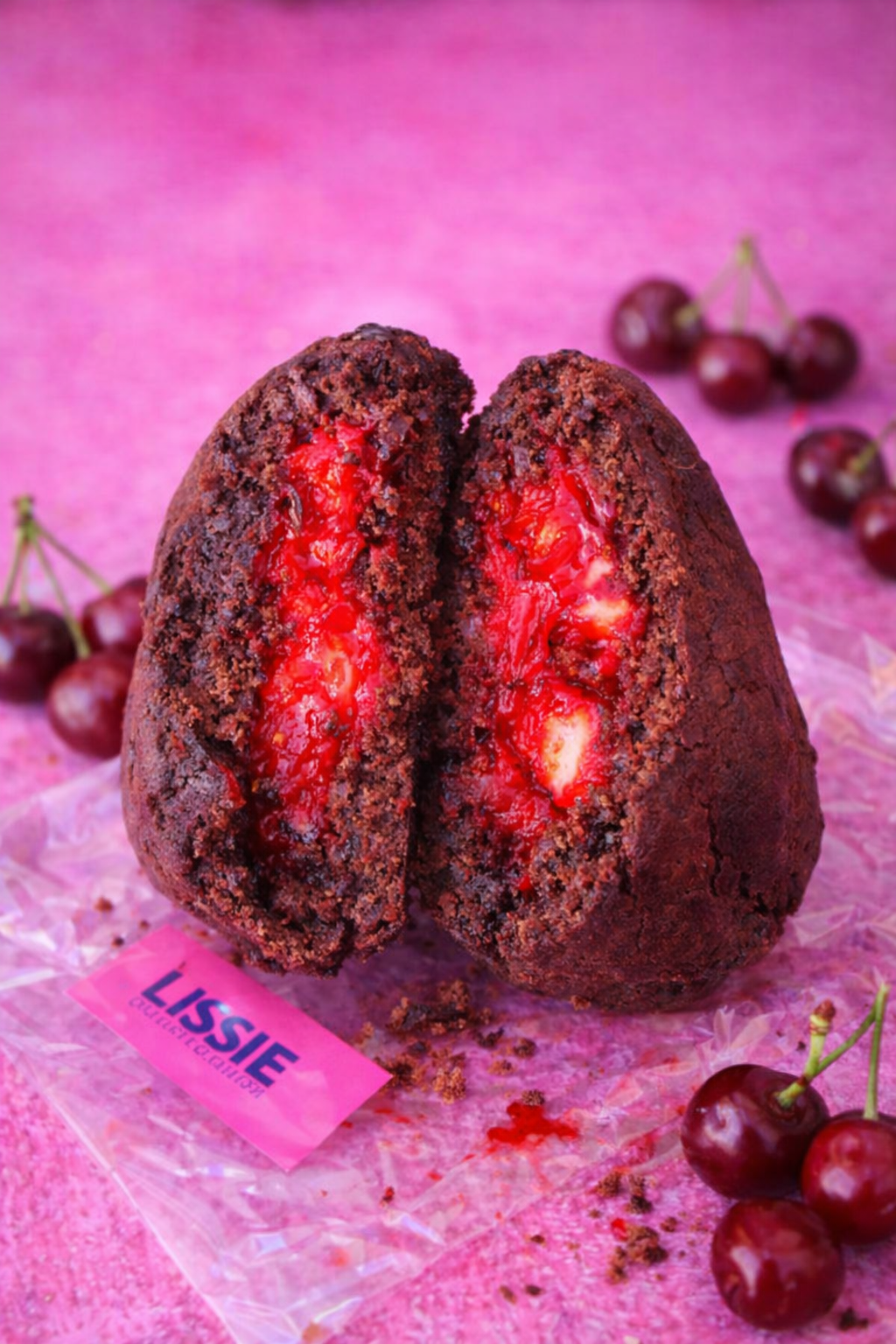 La Valiente | Black Cherry Cheesecake Cookie