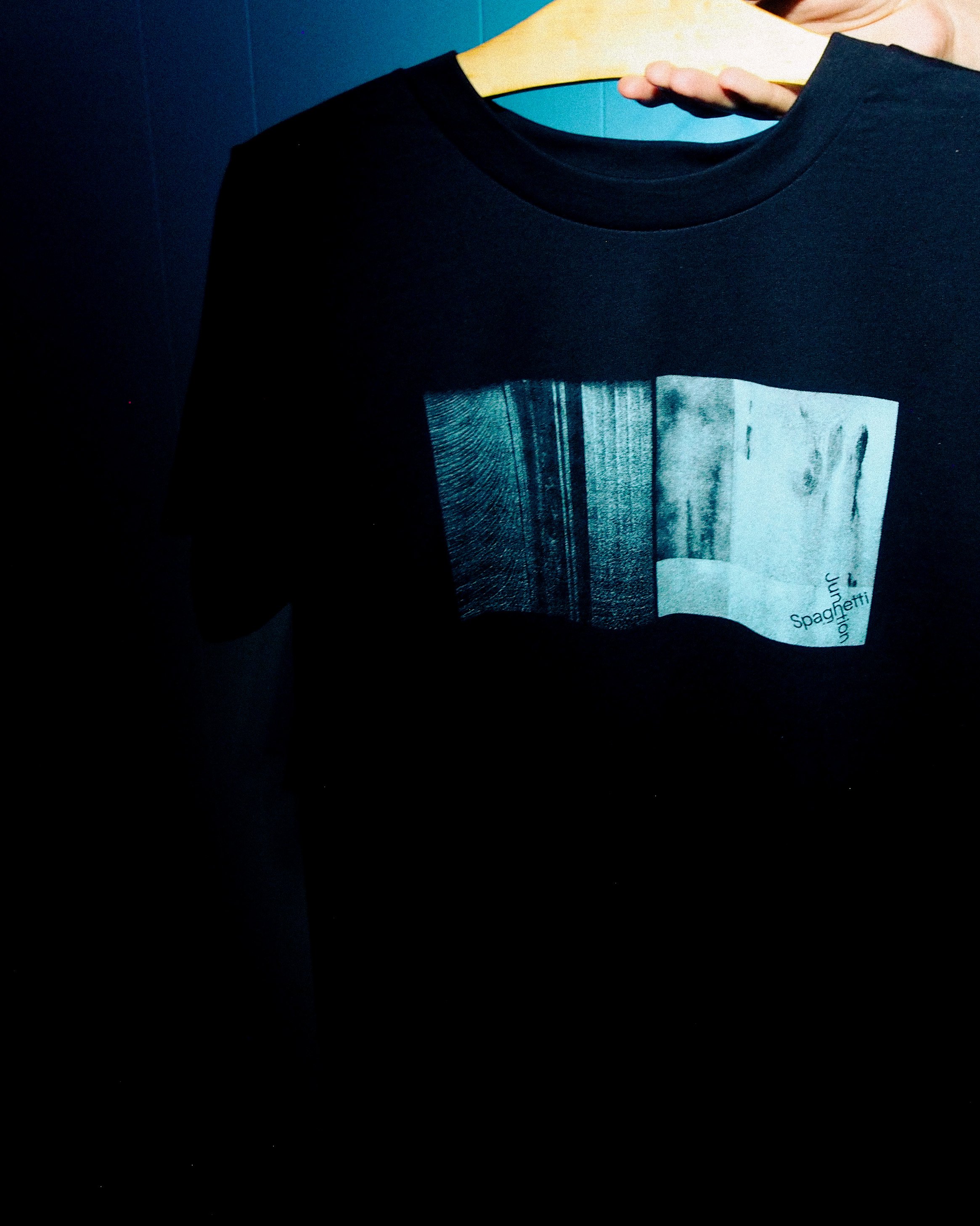 Blueshirt1.jpg