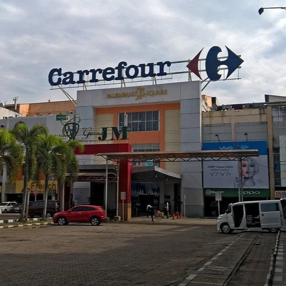 Carrefour Palembang Square