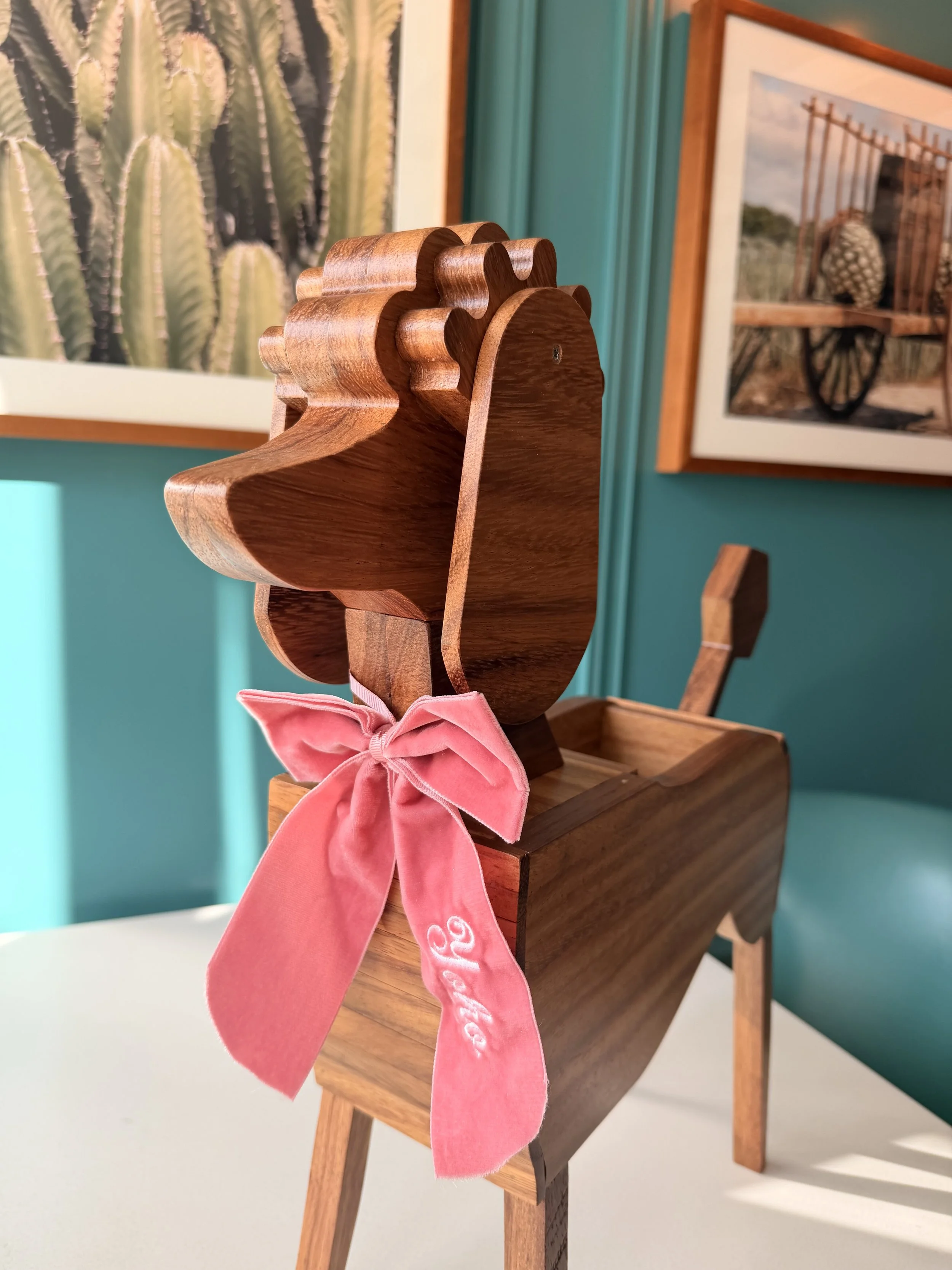 Mini Poodle (Table Top)