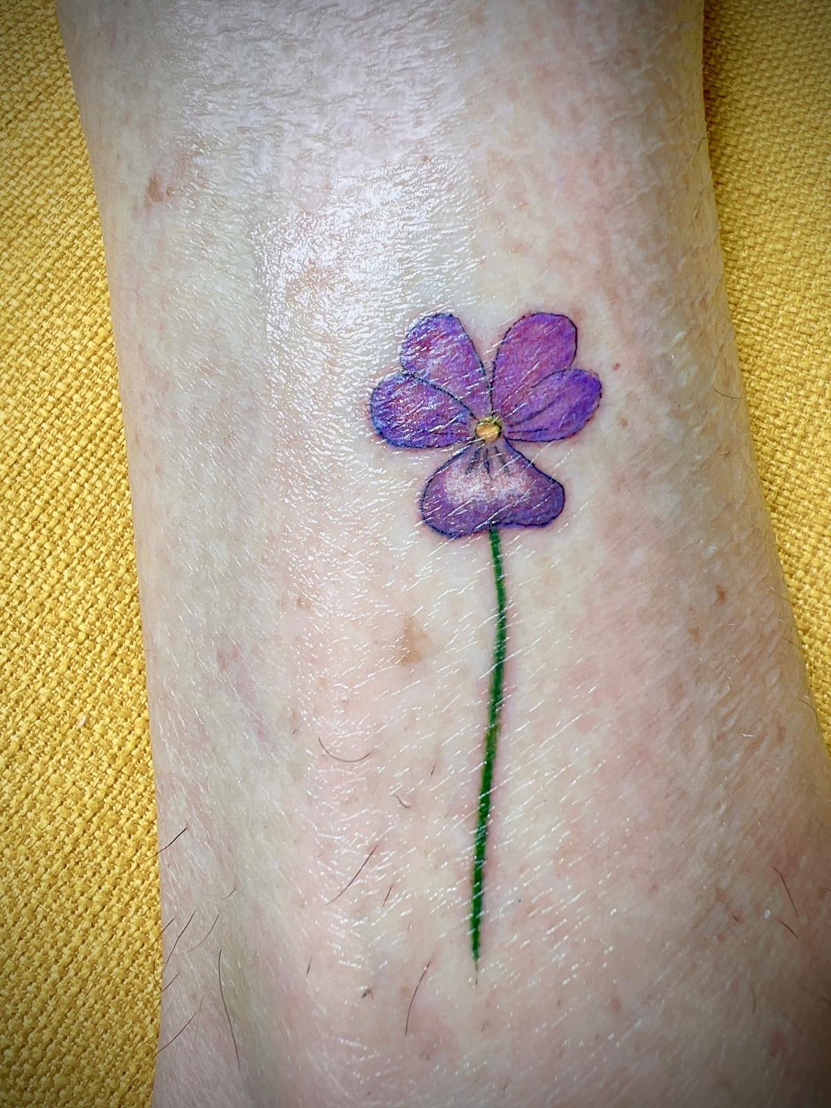 Fine Line Tattoo