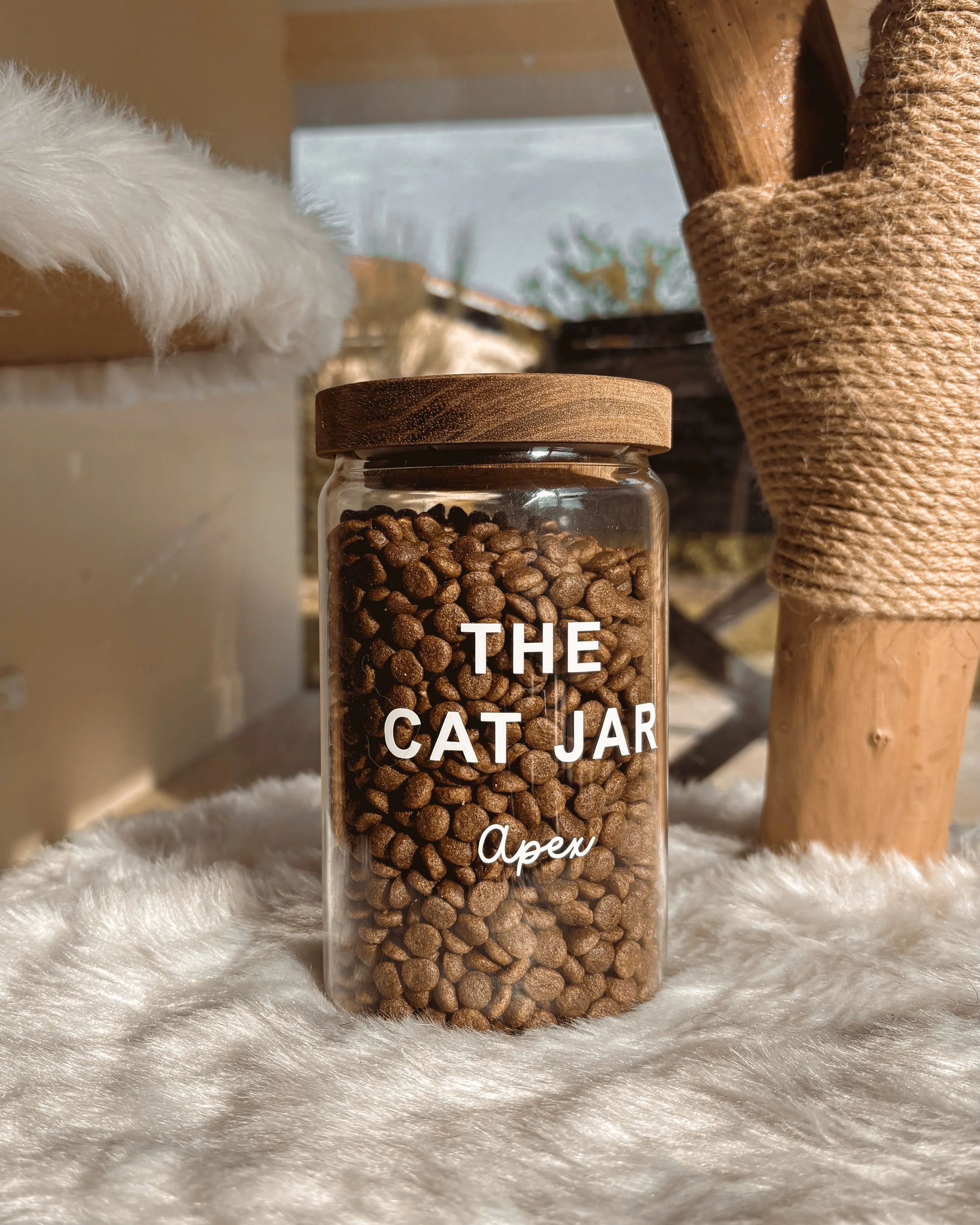 🫙 Bocal &agrave; friandises personnalis&eacute;.

Quoi de mieux pour ranger les friandises, ou les croquettes, de votre compagnon &agrave; quatre pattes que dans un bocal personnalis&eacute;, rien que pour lui ? 🧸

🤩 C&rsquo;est ce que je te propo