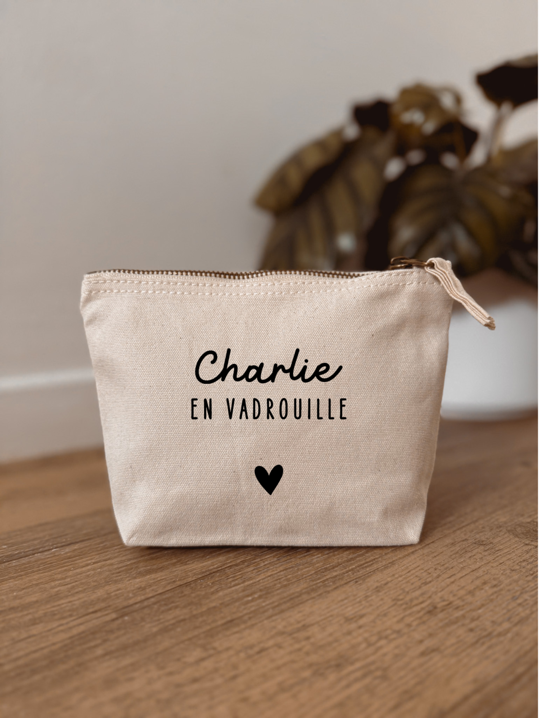 Trousse ⋮ En vadrouille