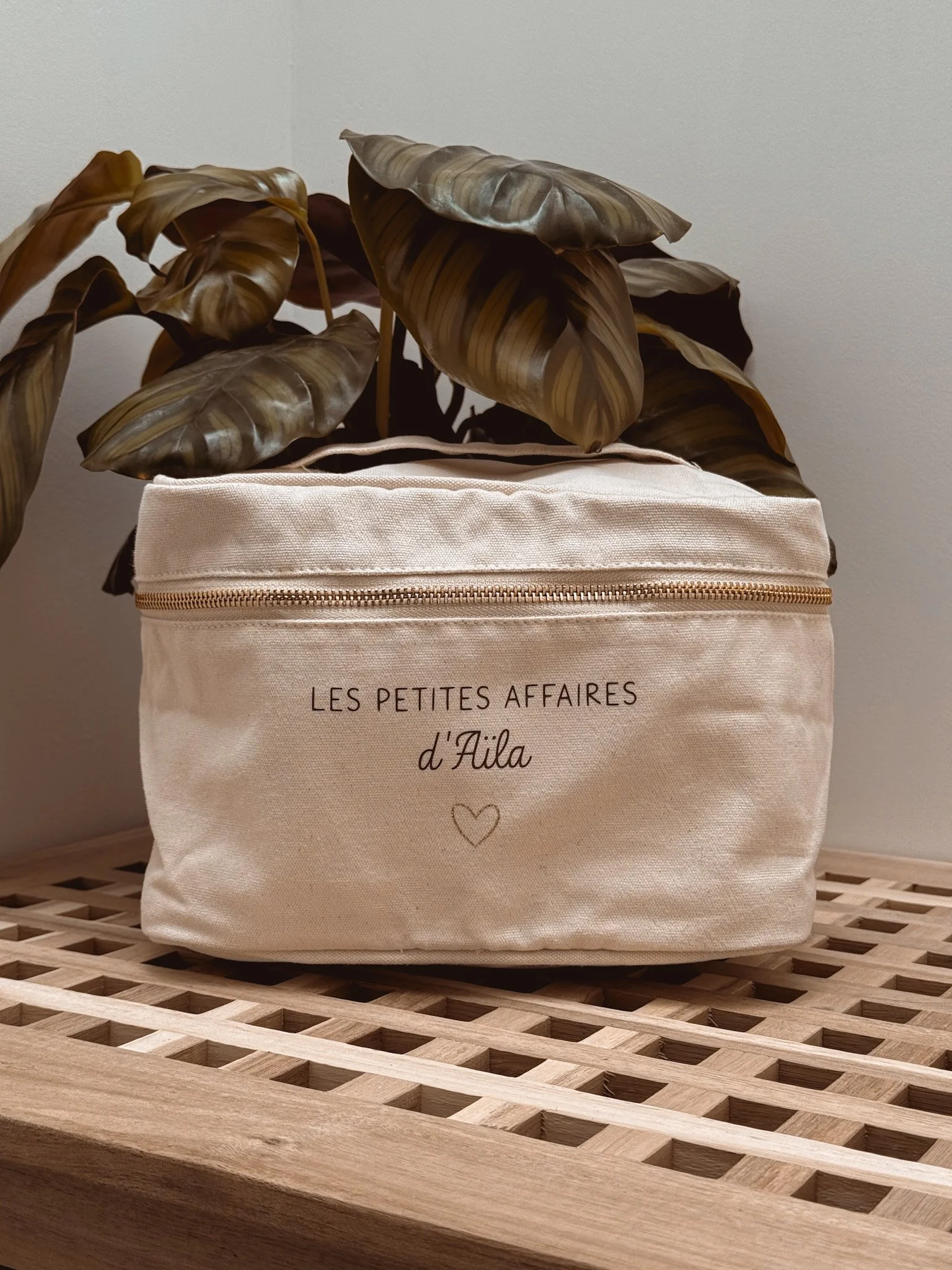 Vanity ⋮ Les petites affaires